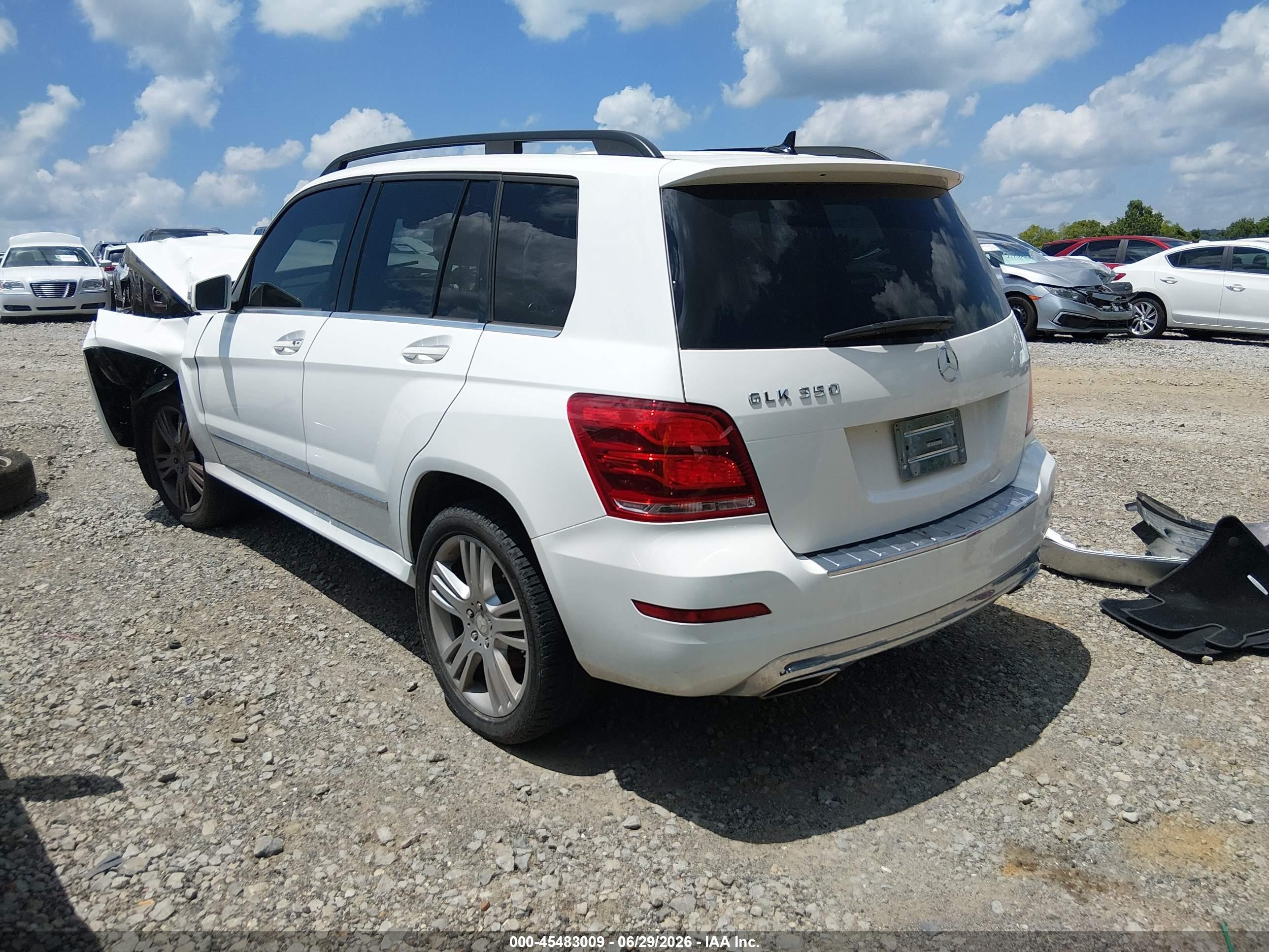 2015 Mercedes-benz Glk 350 Белый vin: WDCGG5HB2FG383057