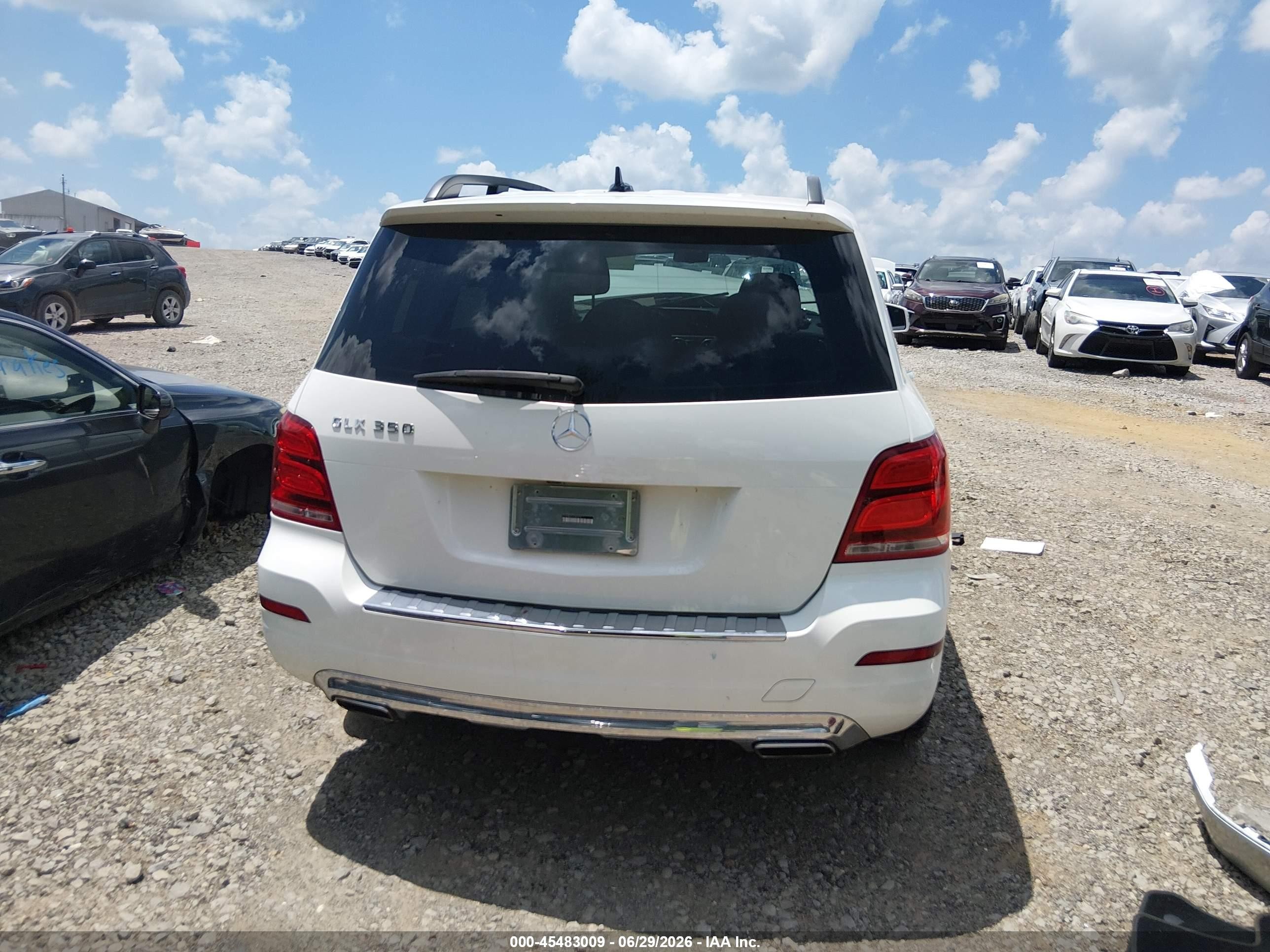 2015 Mercedes-benz Glk 350 Белый vin: WDCGG5HB2FG383057
