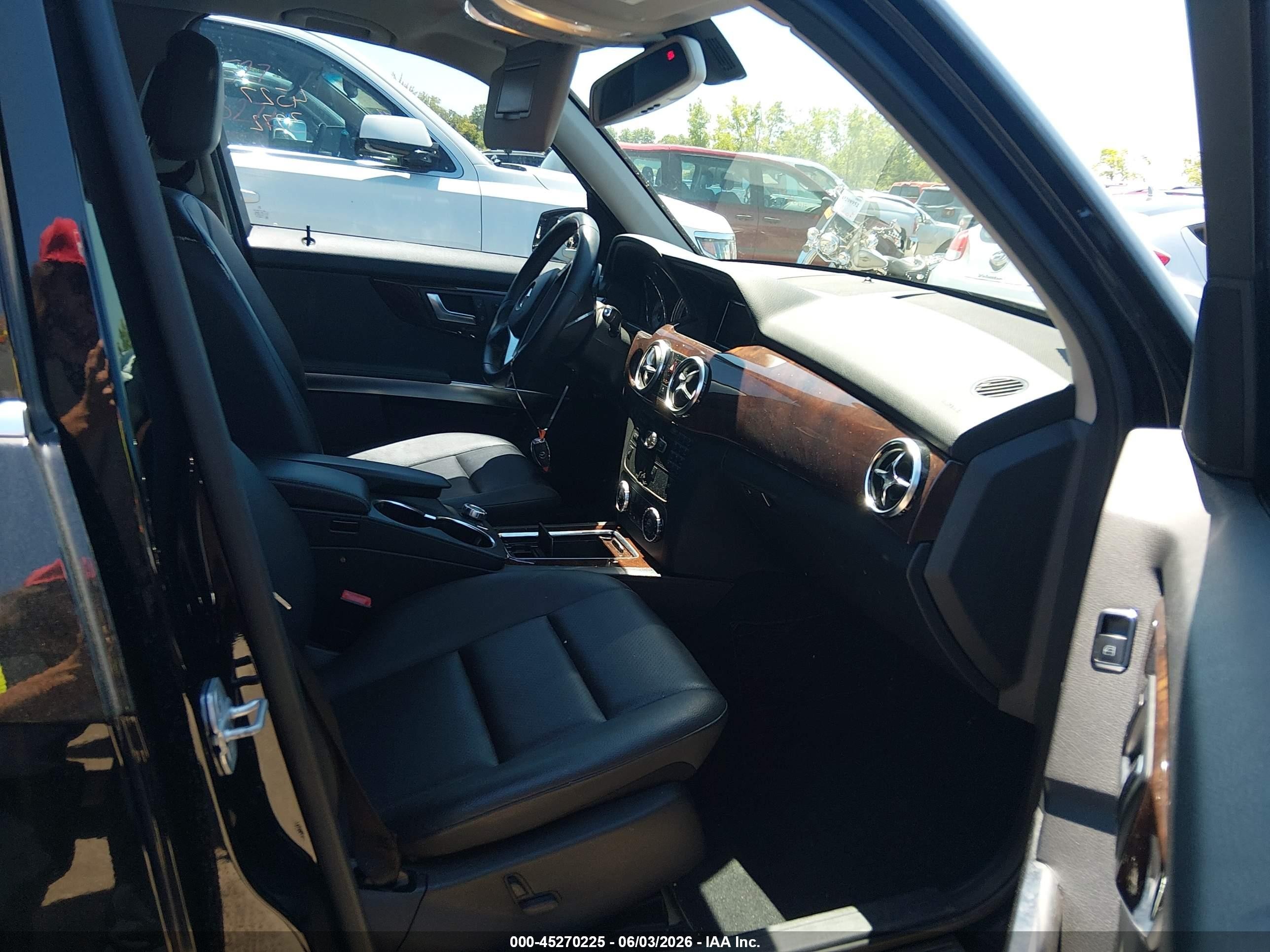2013 Mercedes-benz Glk 350   Black vin: WDCGG5HB3DG126728