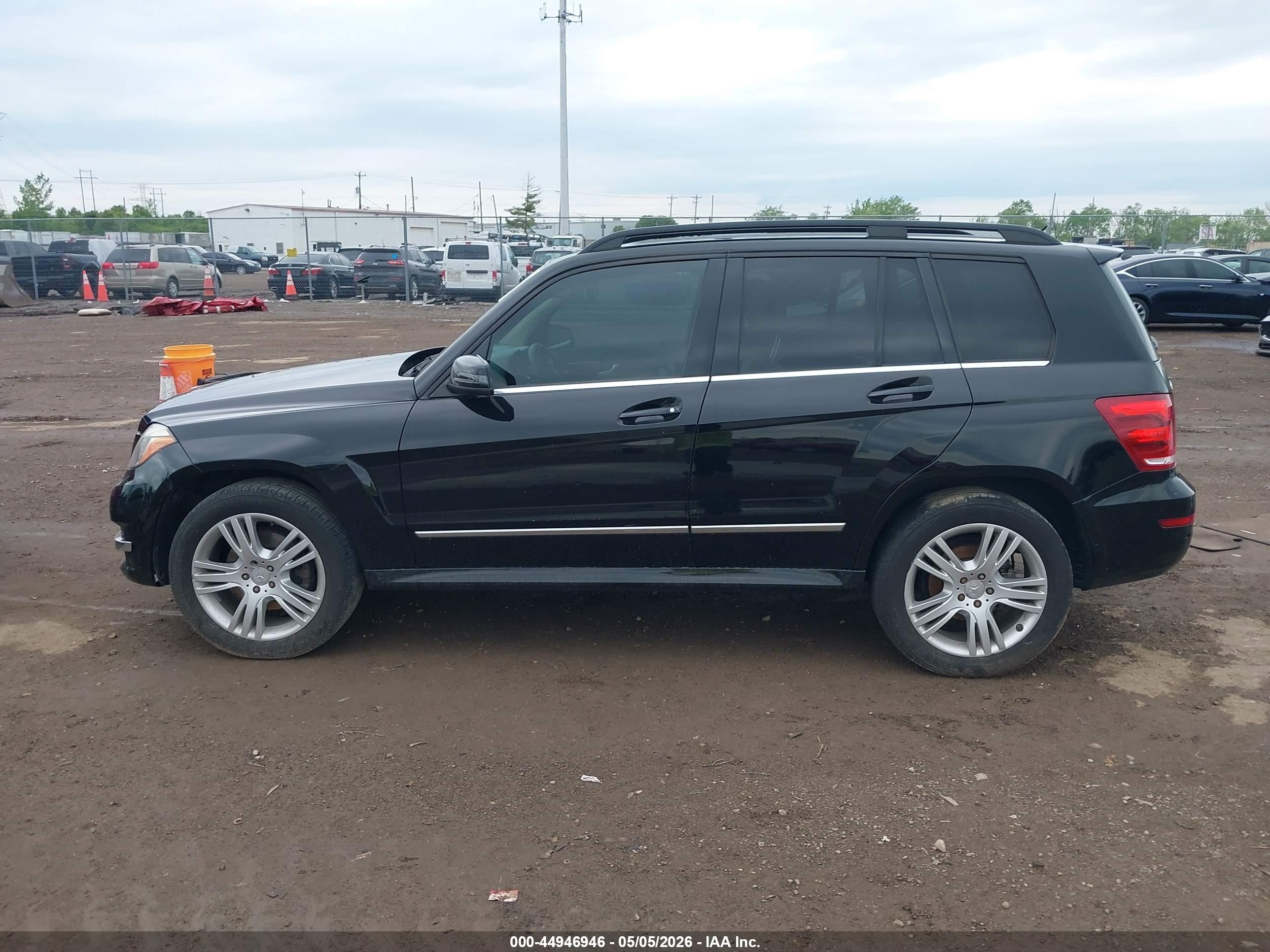 2014 Mercedes-benz Glk 350   Black vin: WDCGG5HB3EG295438