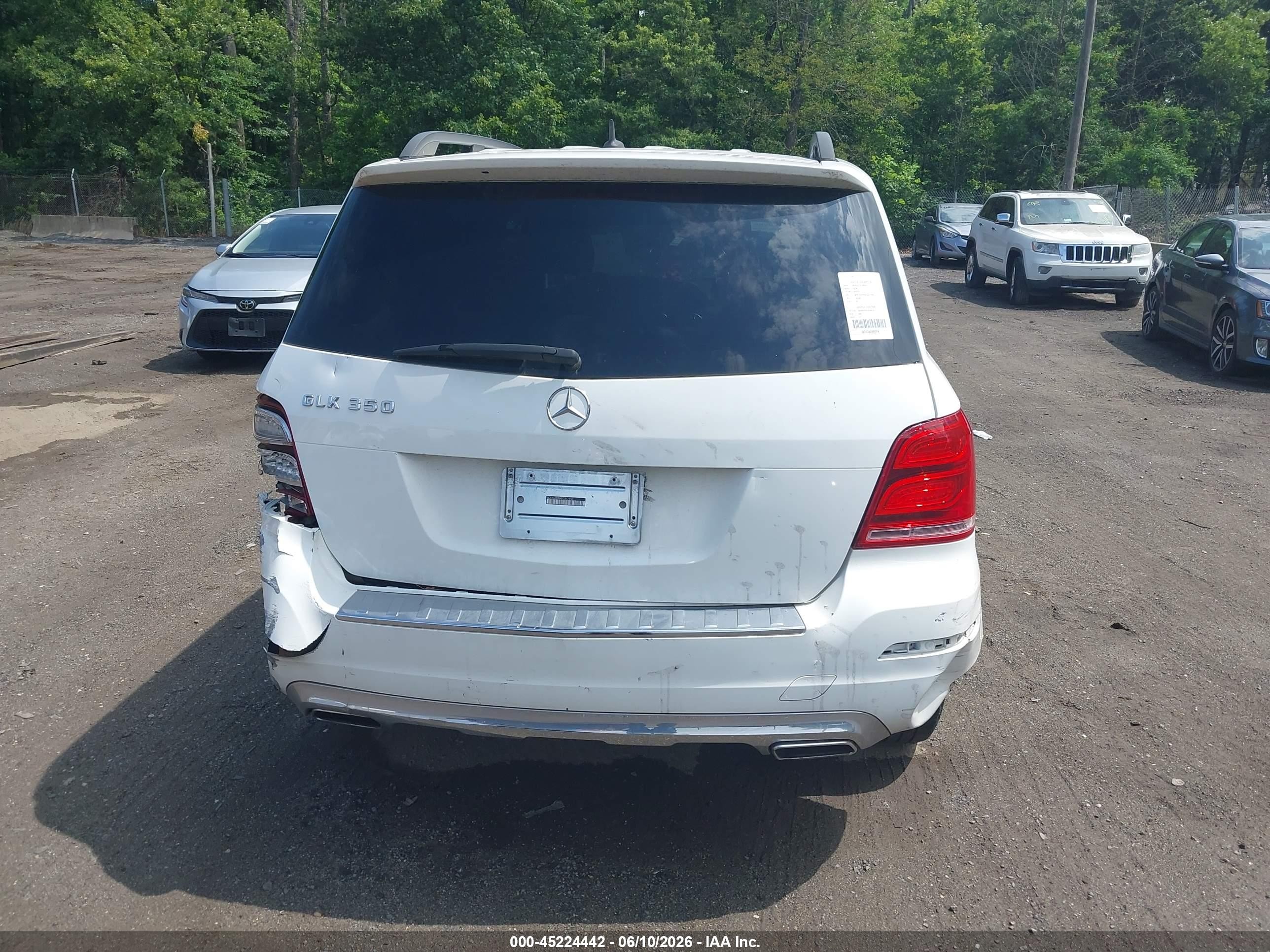 2014 Mercedes-benz Glk 350   White vin: WDCGG5HB4EG217950