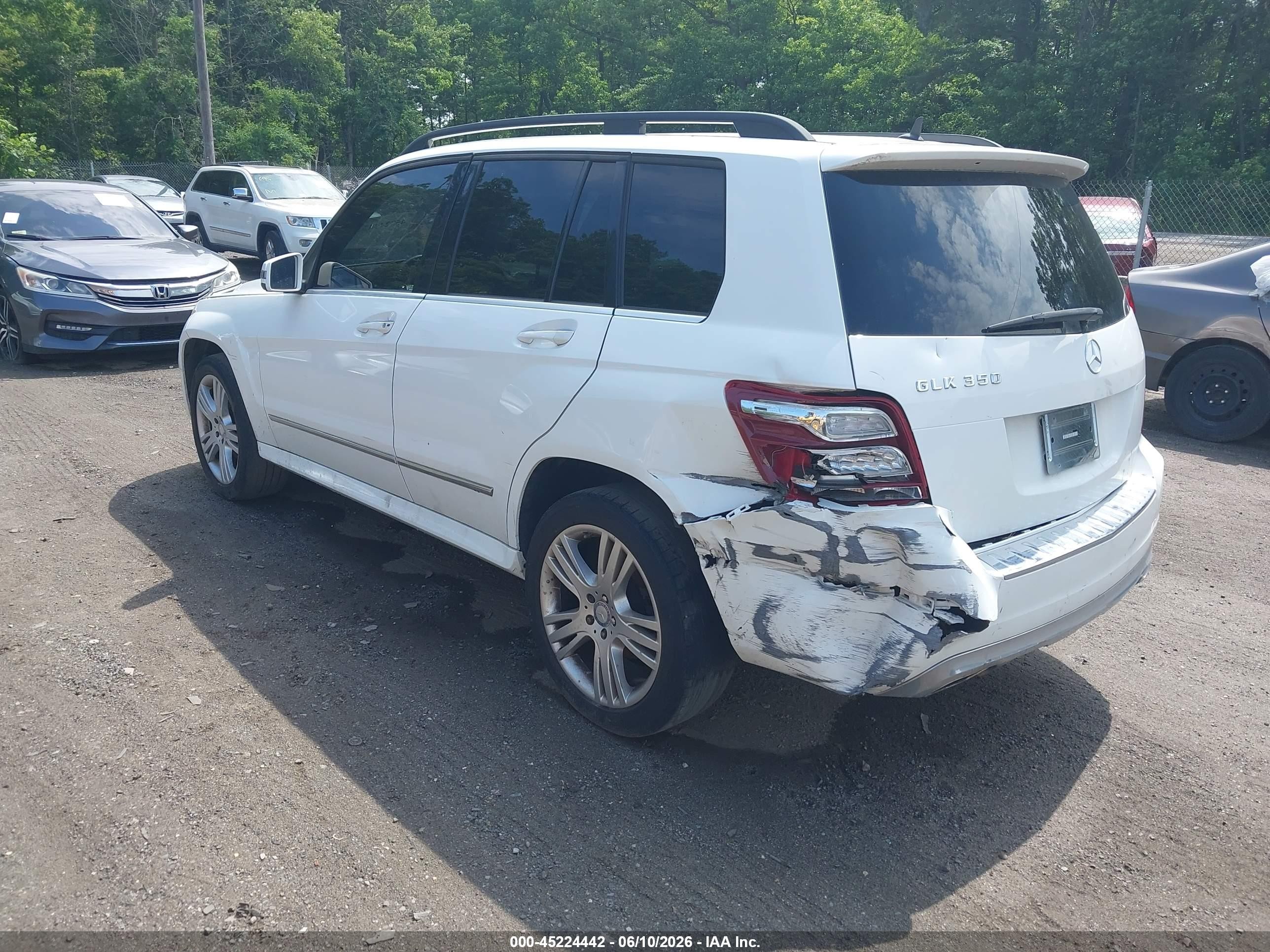 2014 Mercedes-benz Glk 350   White vin: WDCGG5HB4EG217950