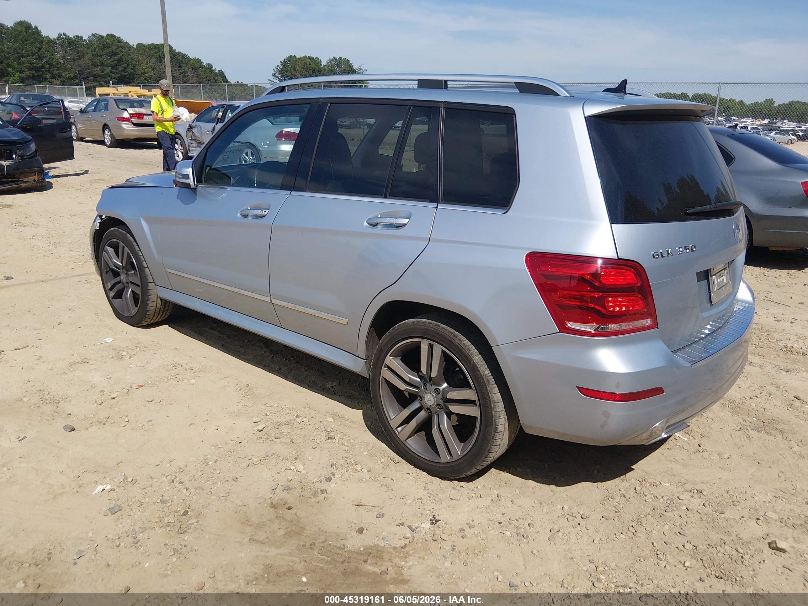 2014 Mercedes-benz Glk 350   Light Blue vin: WDCGG5HB4EG248810
