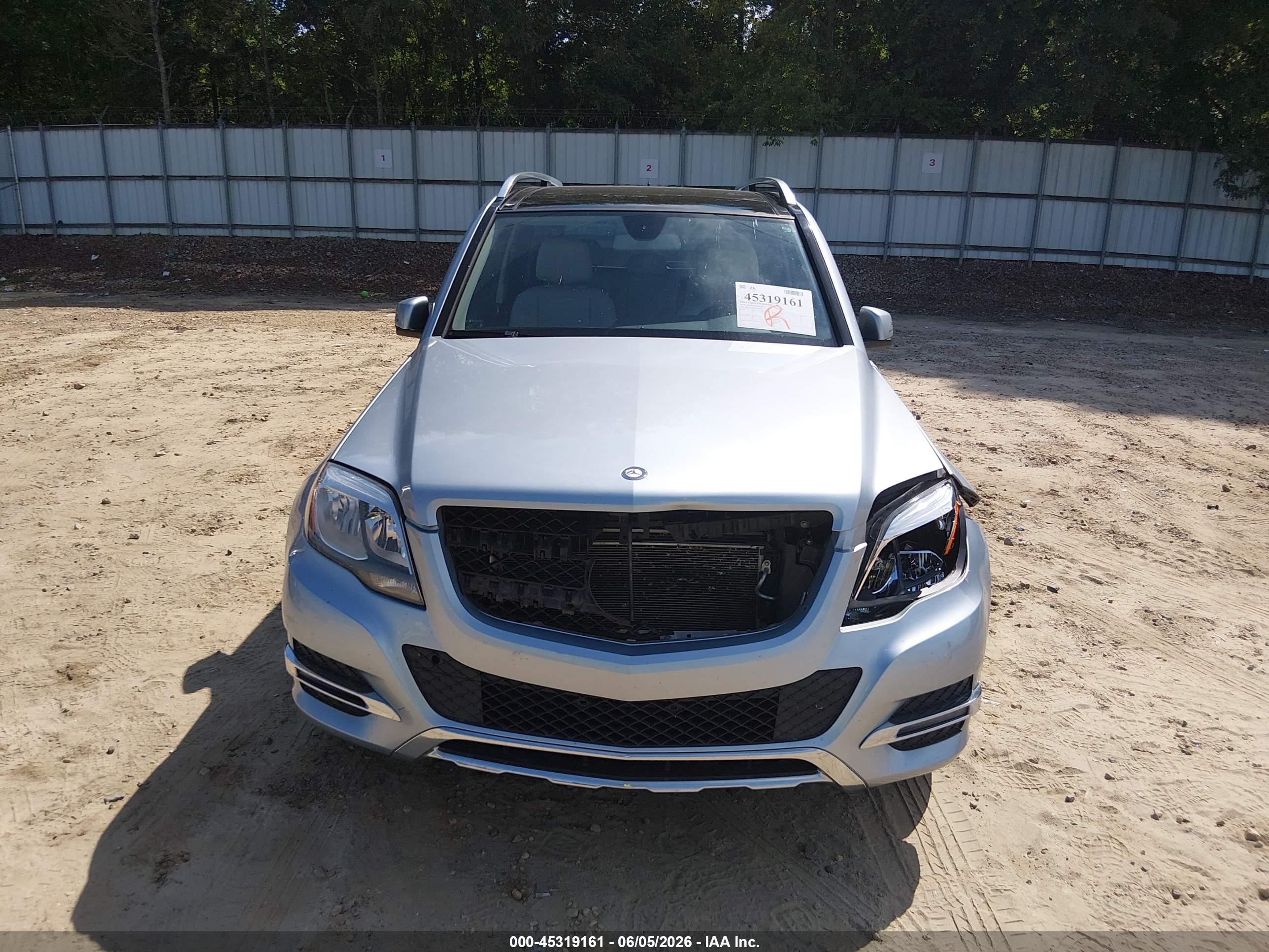 2014 Mercedes-benz Glk 350   Light Blue vin: WDCGG5HB4EG248810