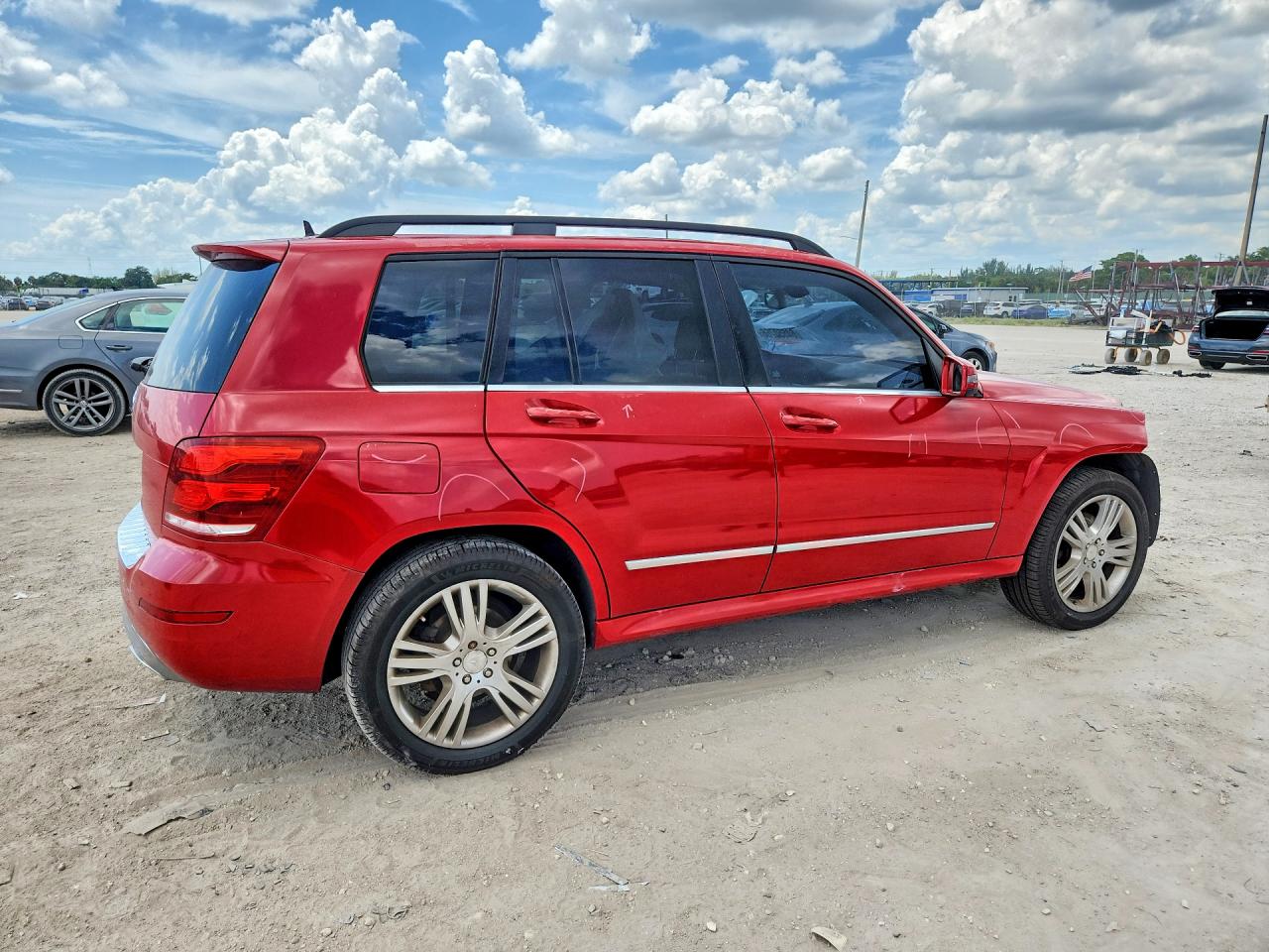2014 Mercedes-benz Glk 350 Red vin: WDCGG5HB4EG322758
