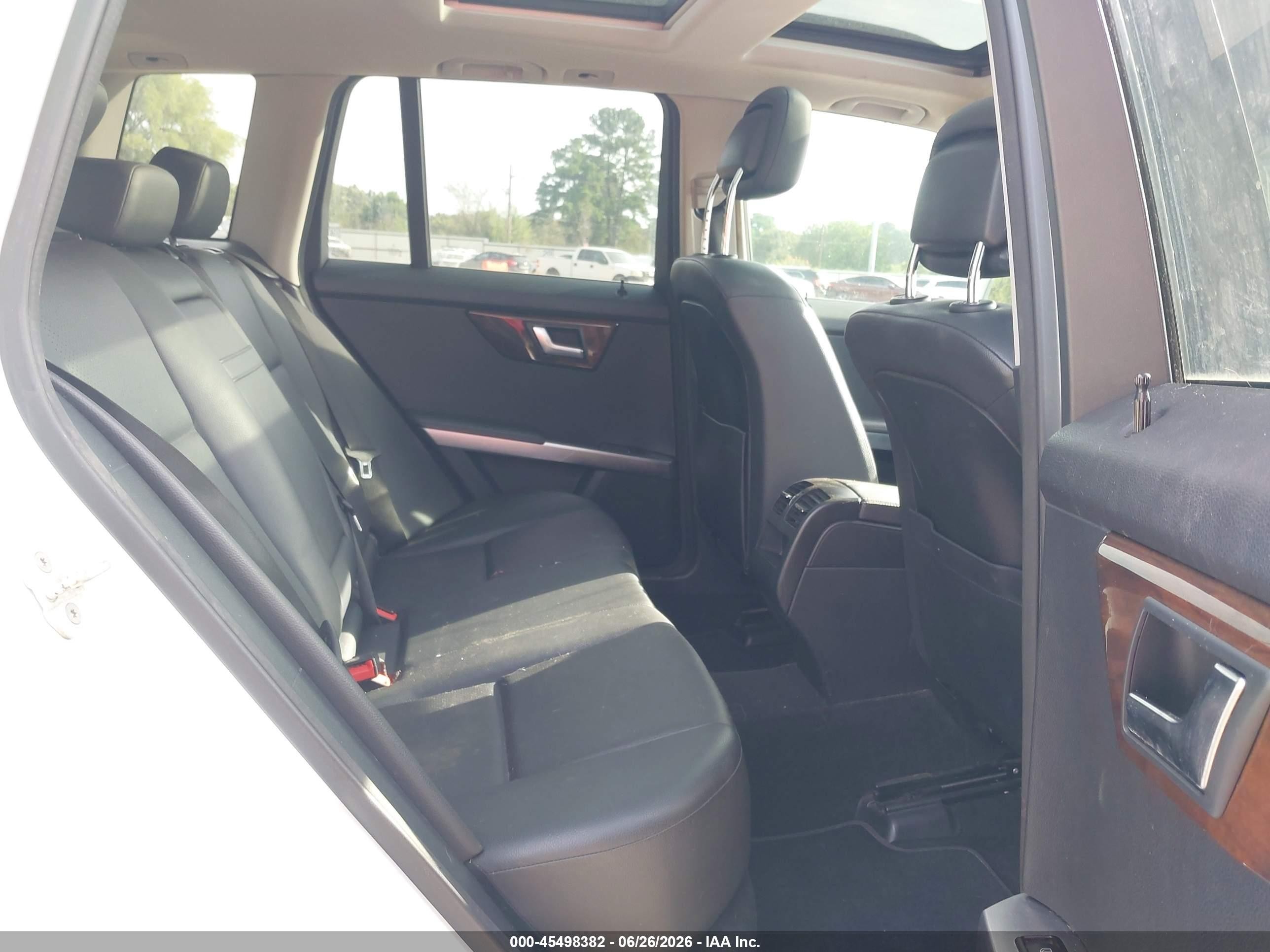 2015 Mercedes-benz Glk 350   Белый vin: WDCGG5HB4FG355146
