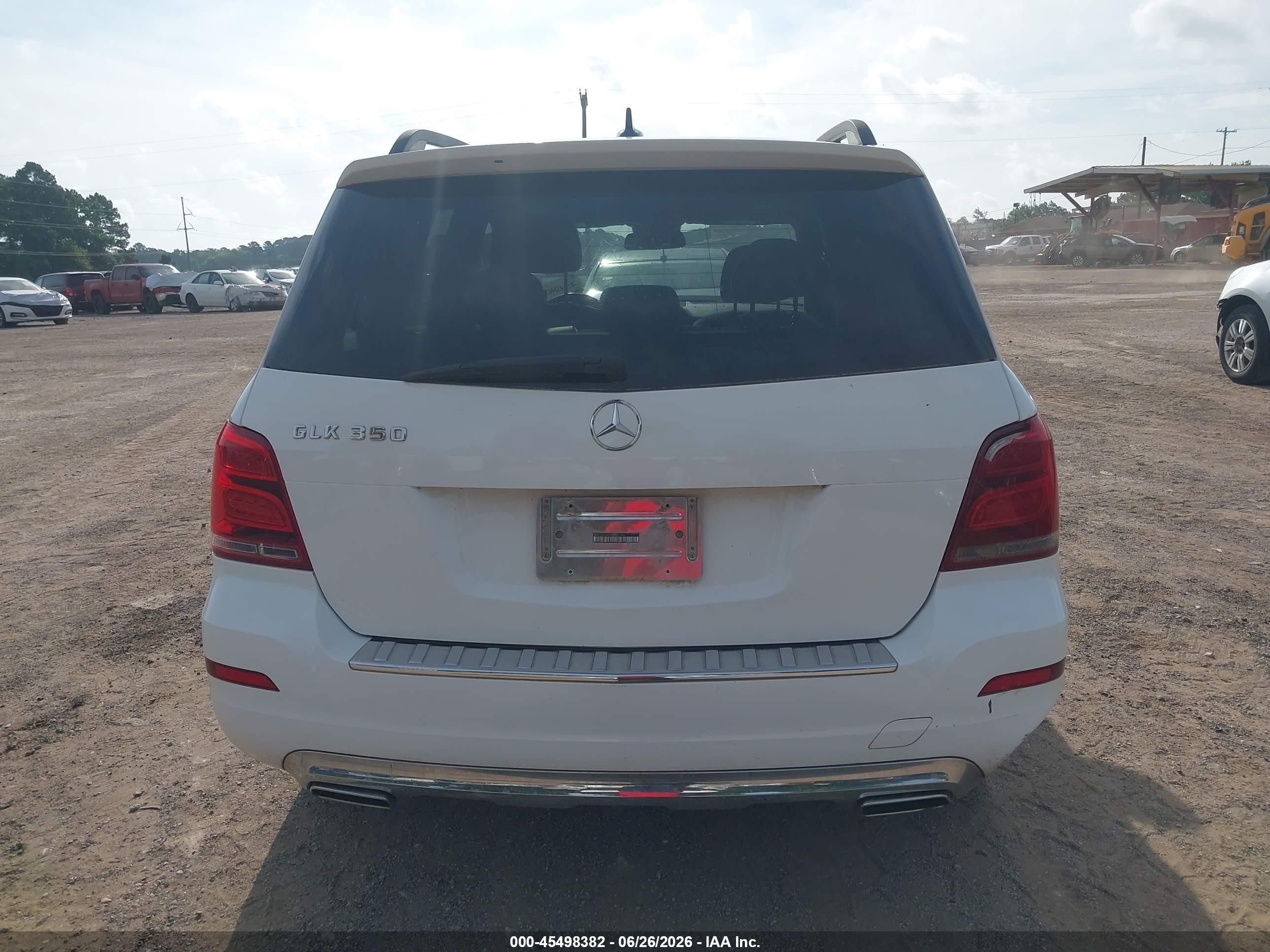 2015 Mercedes-benz Glk 350   Белый vin: WDCGG5HB4FG355146