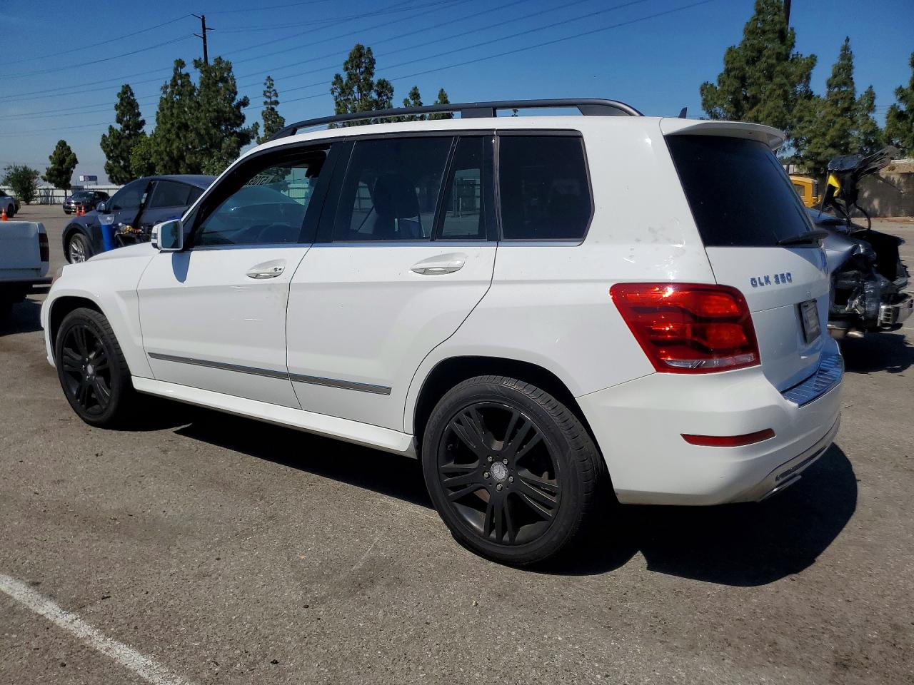 2015 Mercedes-benz Glk 350 White vin: WDCGG5HB4FG413031