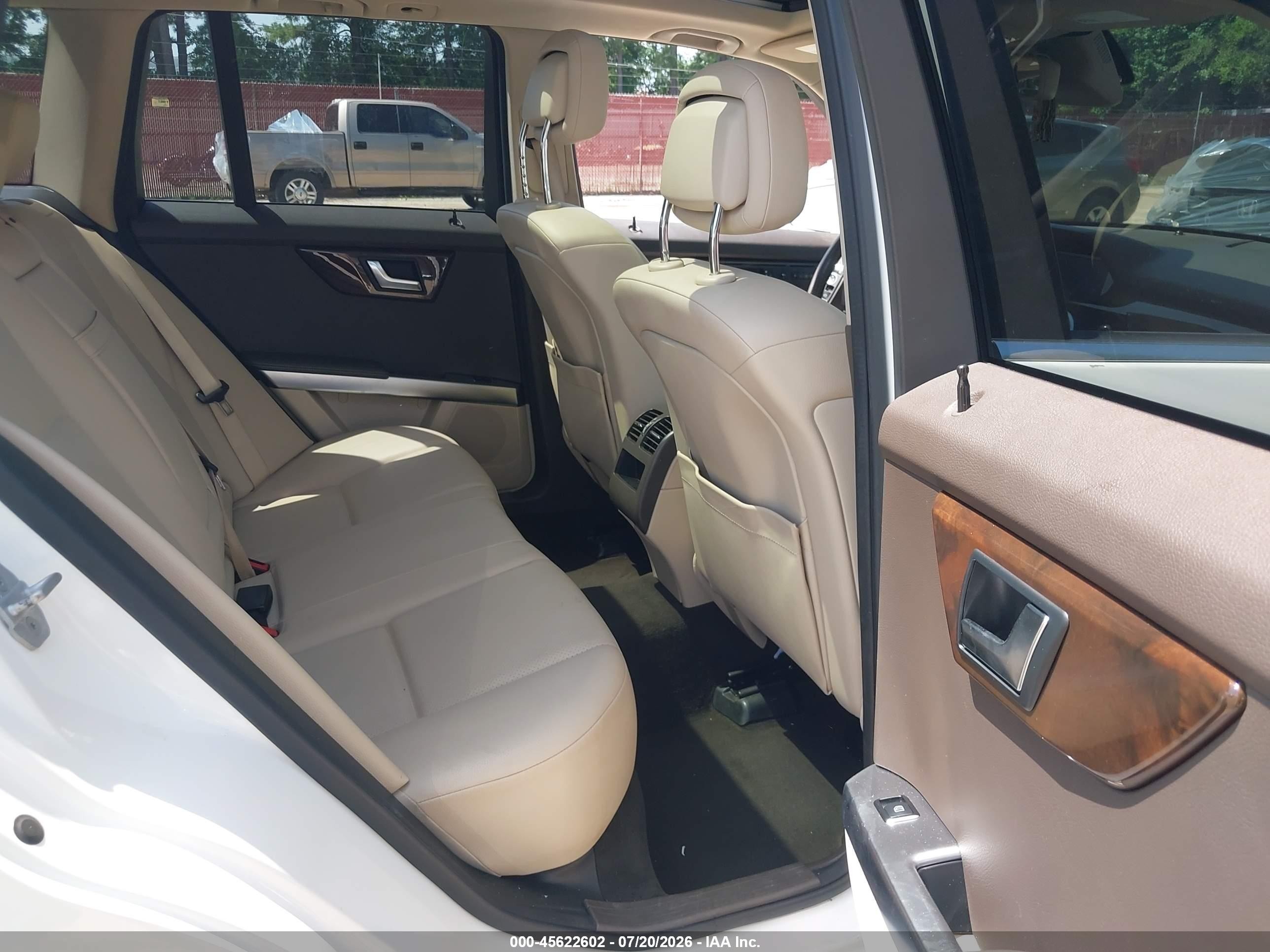 2015 Mercedes-benz Glk 350 Белый vin: WDCGG5HB4FG426670