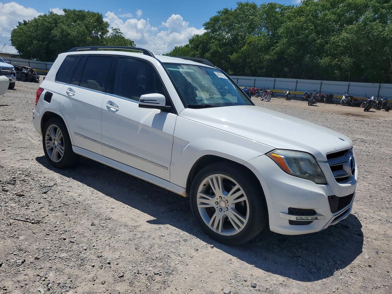 2015 Mercedes-benz Glk 350 White vin: WDCGG5HB4FG440598