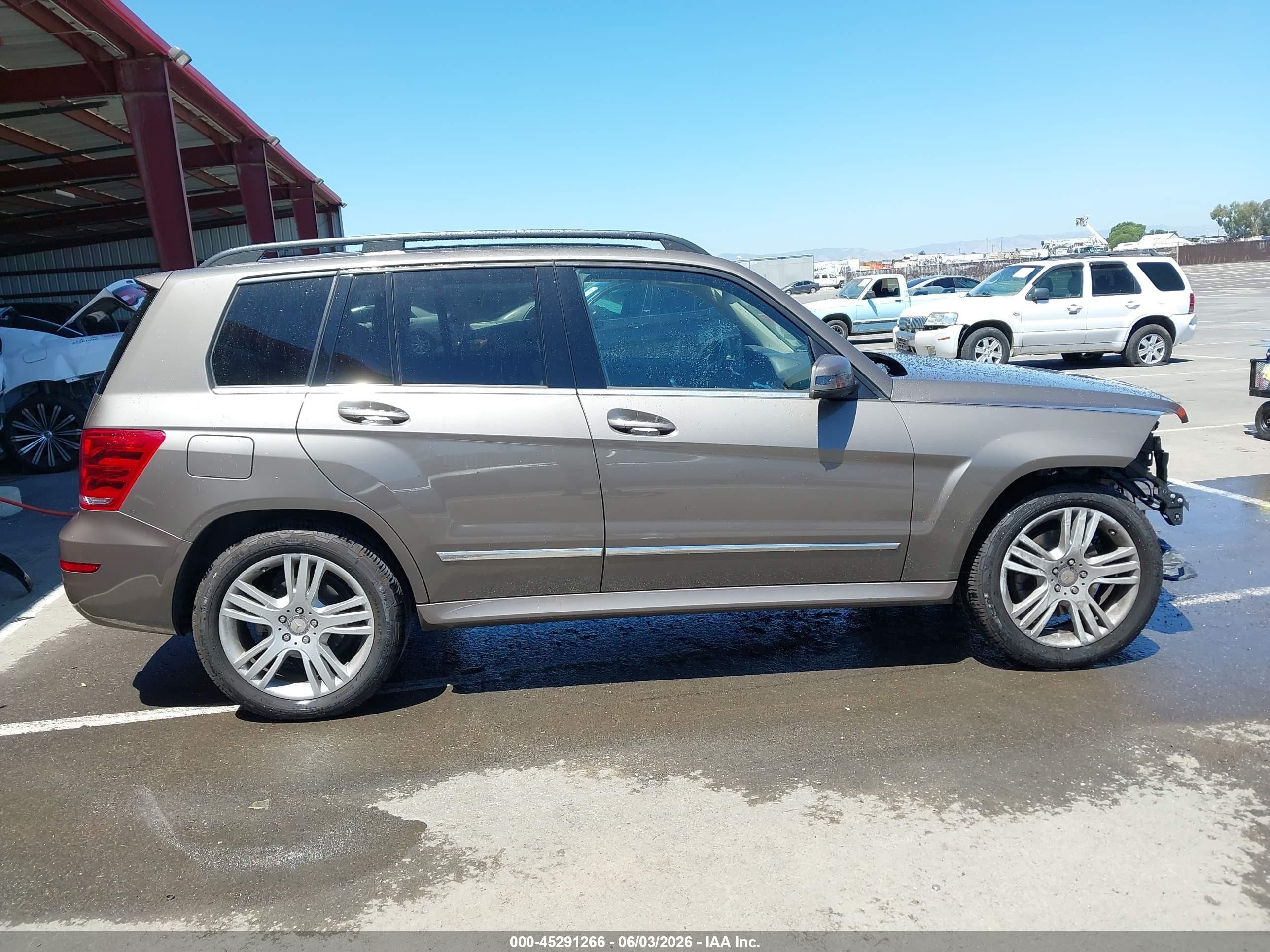 2014 Mercedes-benz Glk 350   Brown vin: WDCGG5HB5EG265406