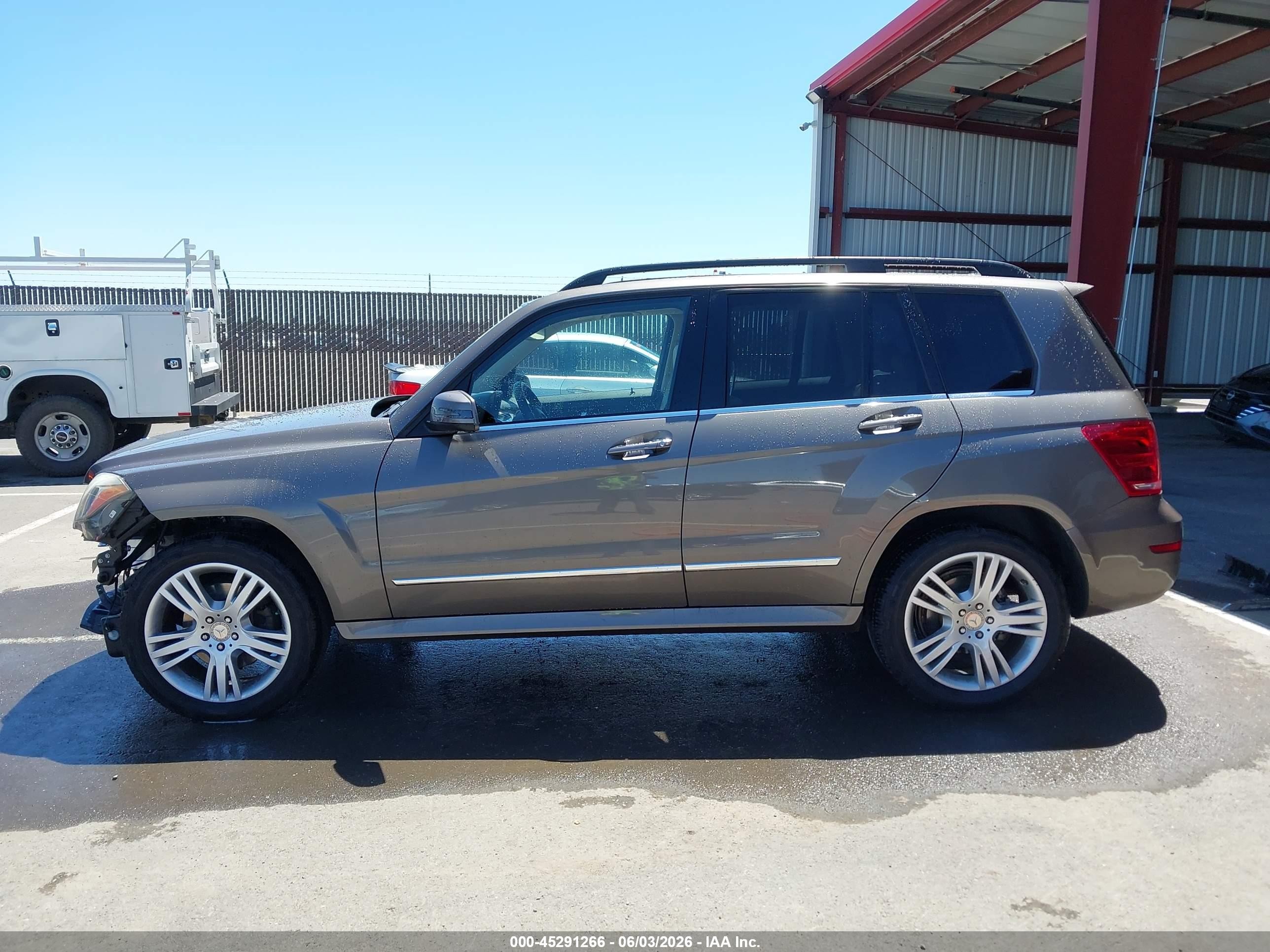 2014 Mercedes-benz Glk 350   Brown vin: WDCGG5HB5EG265406