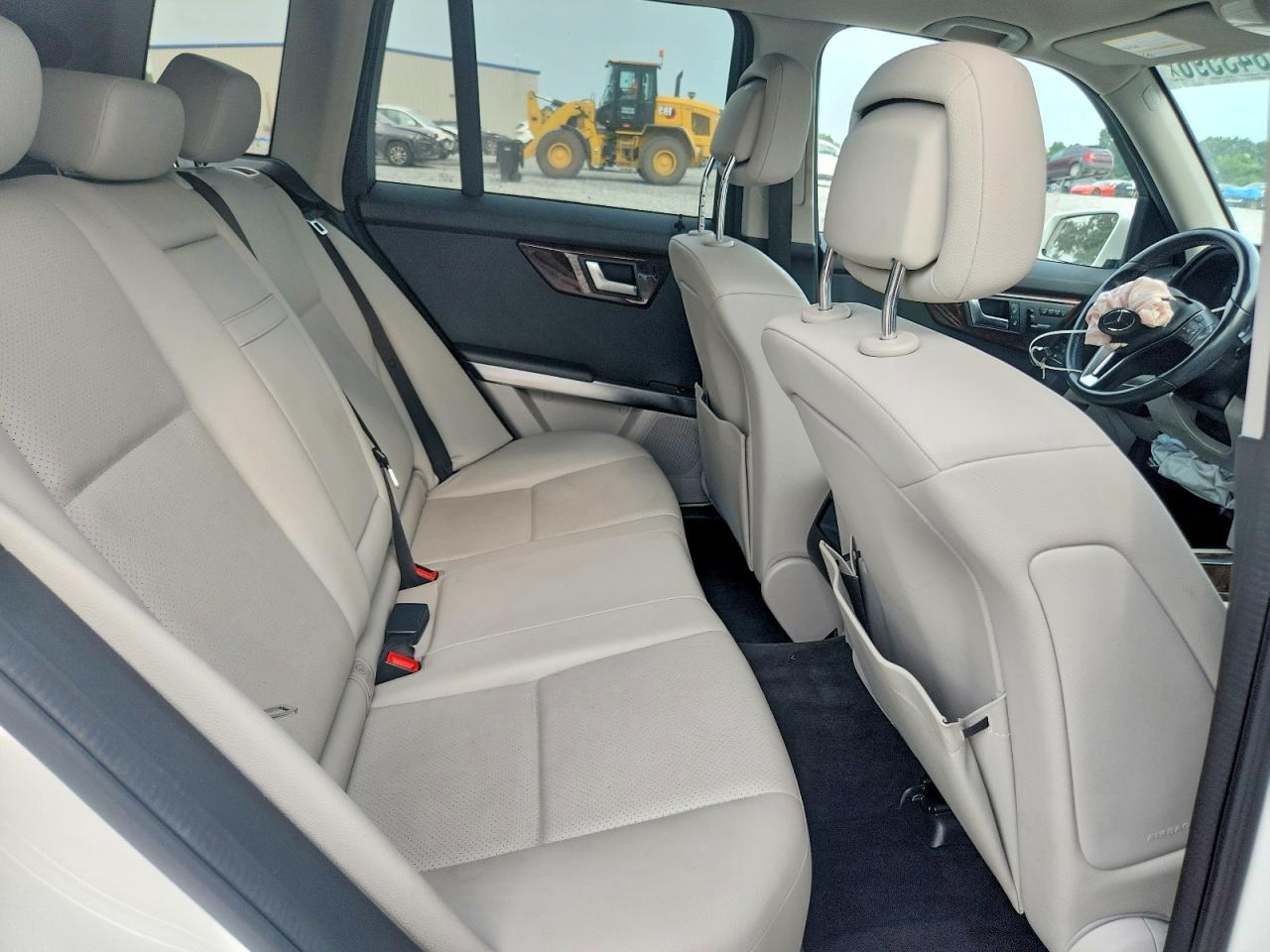 2013 Mercedes-benz Glk 350 White vin: WDCGG5HB6DG124956