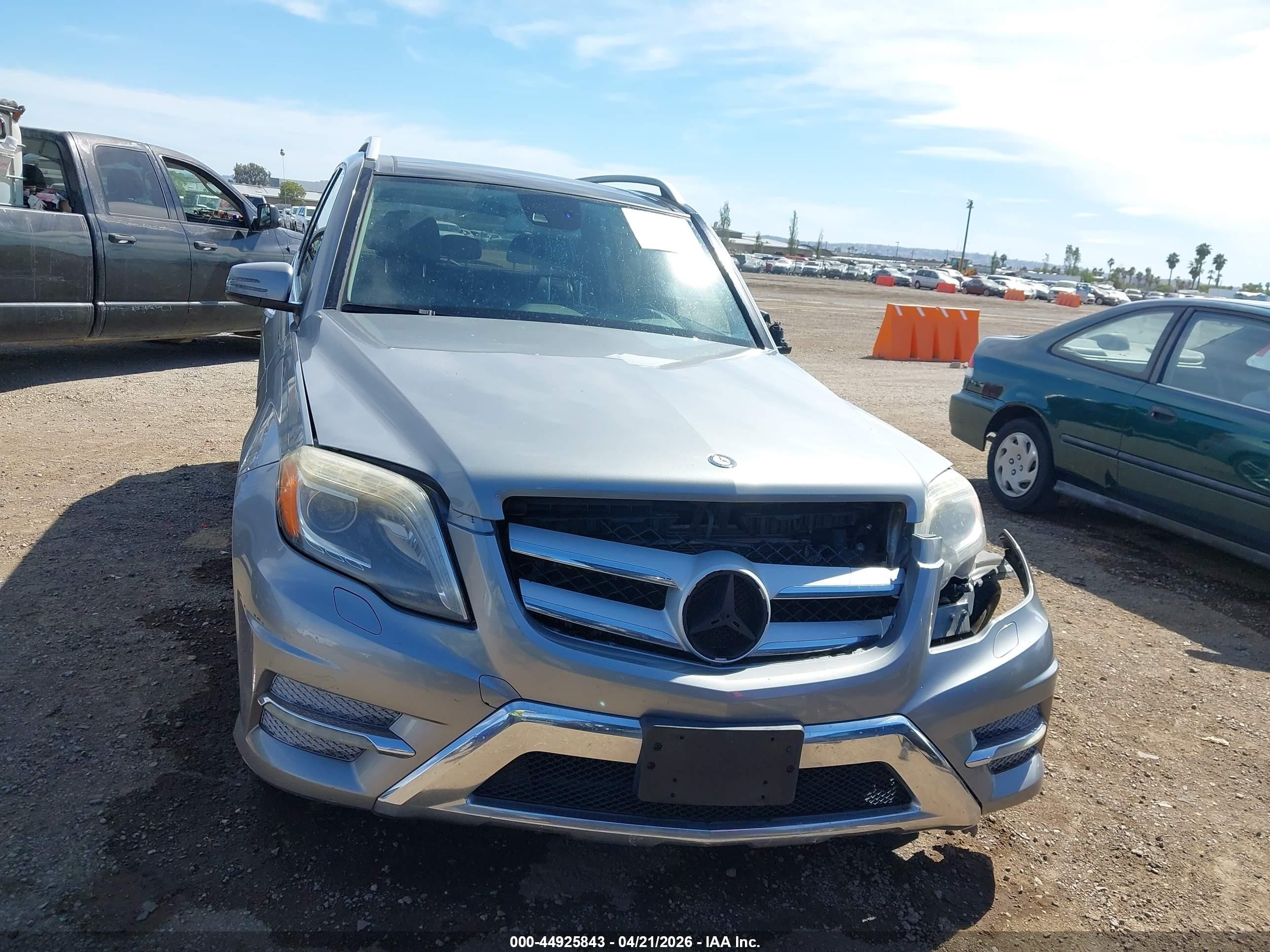2013 Mercedes-benz Glk 350   Silver vin: WDCGG5HB6DG139683