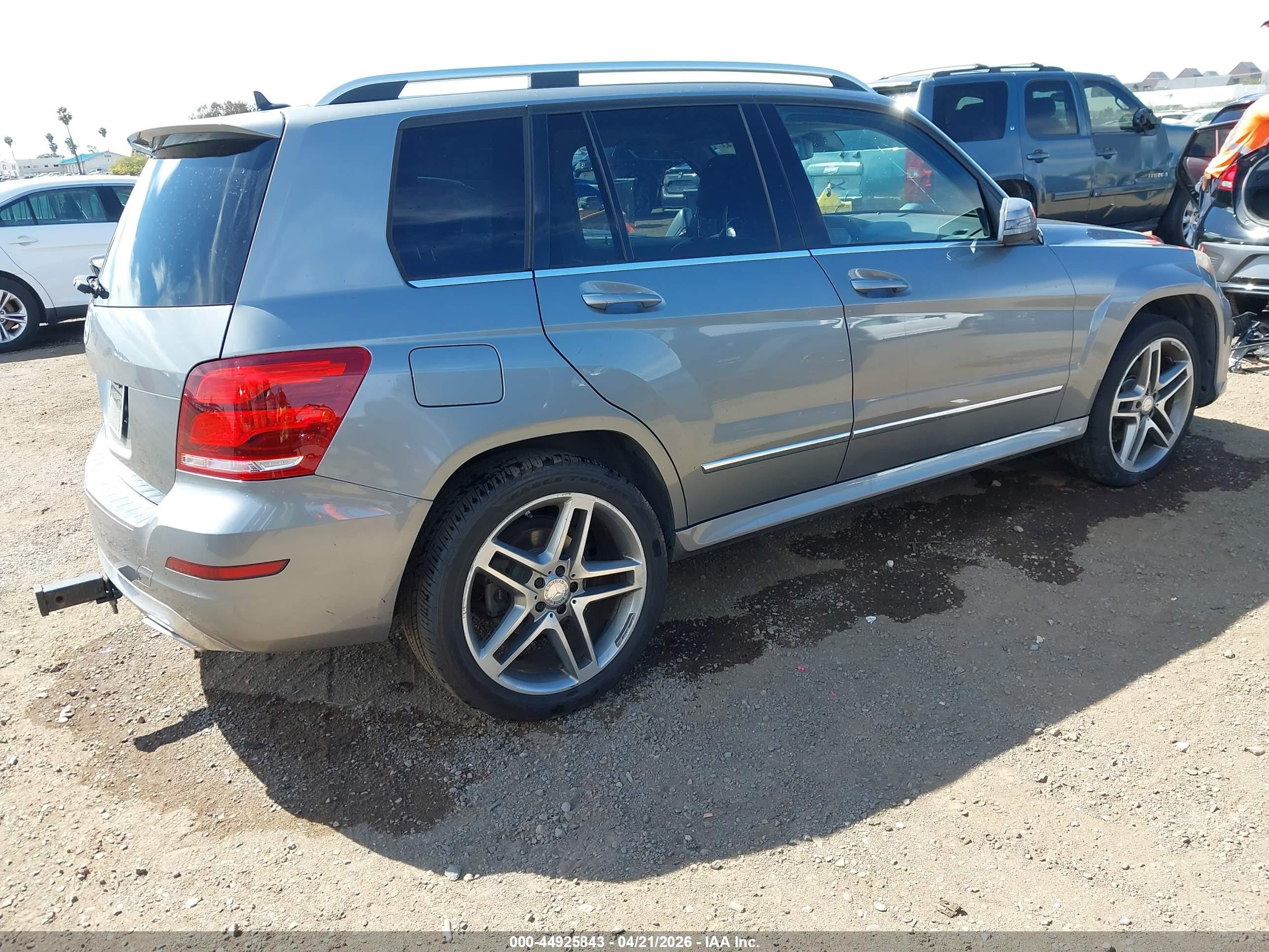2013 Mercedes-benz Glk 350   Silver vin: WDCGG5HB6DG139683