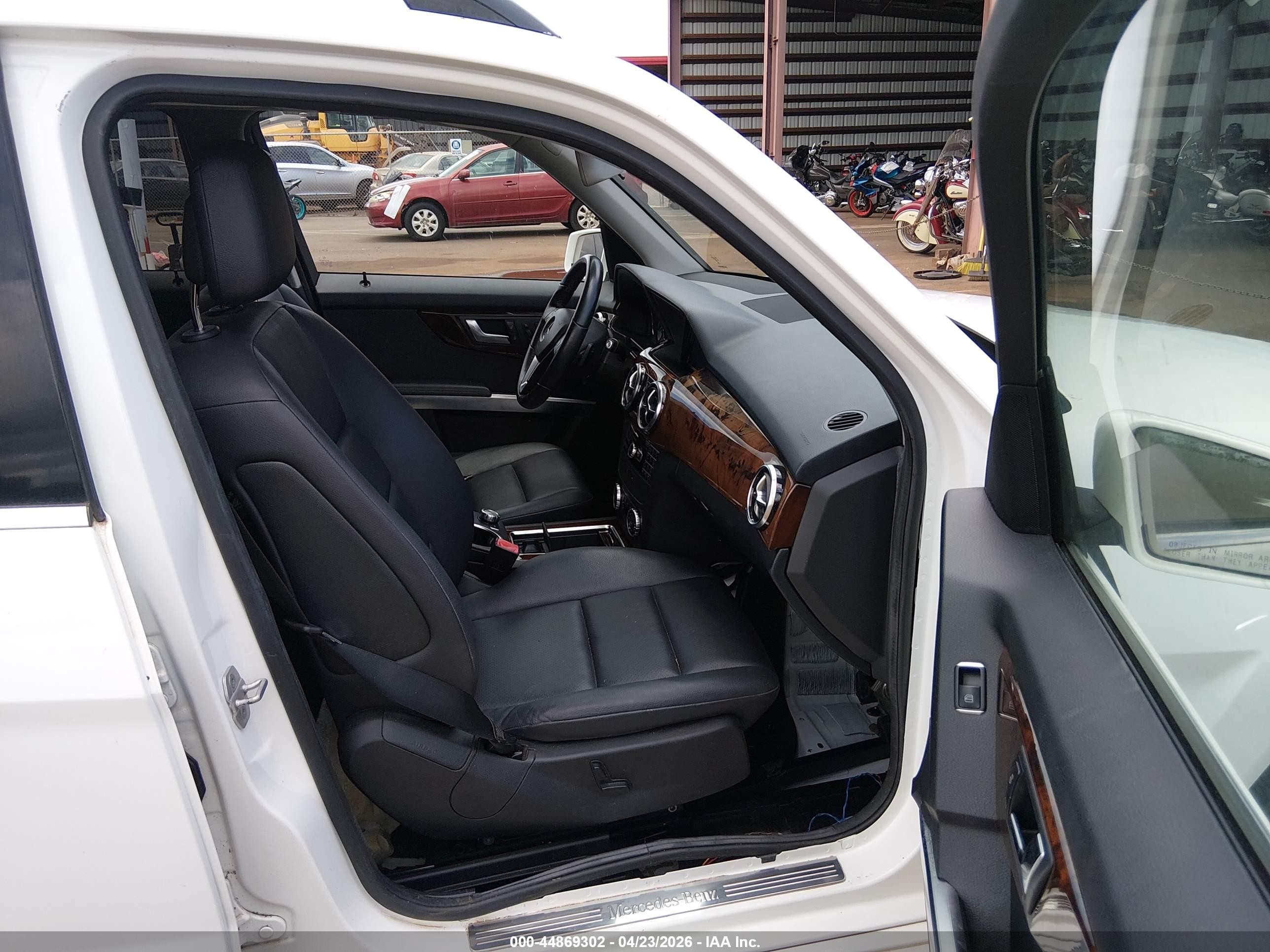 2014 Mercedes-benz Glk 350   Белый vin: WDCGG5HB6EG195706