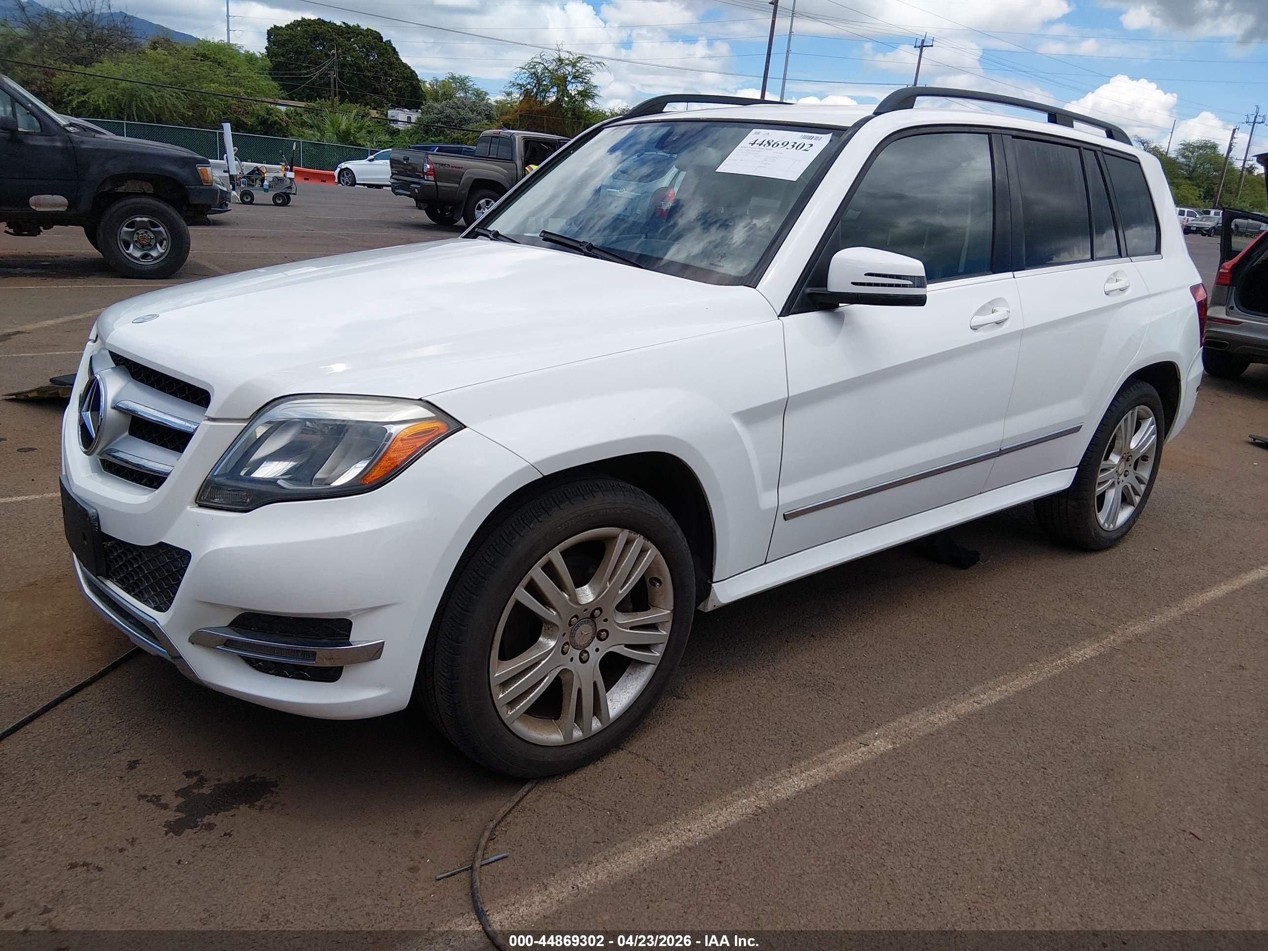 2014 Mercedes-benz Glk 350   Белый vin: WDCGG5HB6EG195706