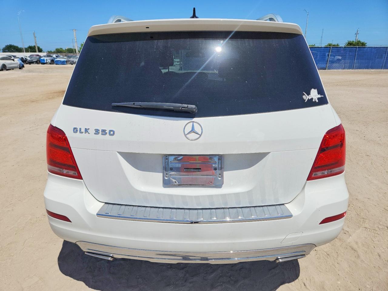 2014 Mercedes-benz Glk 350 White vin: WDCGG5HB6EG206171
