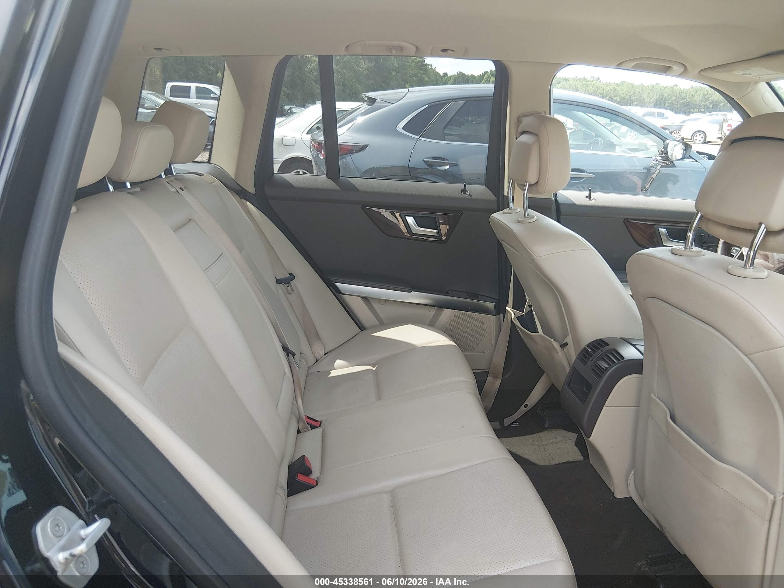 2014 Mercedes-benz Glk 350   Black vin: WDCGG5HB6EG231944