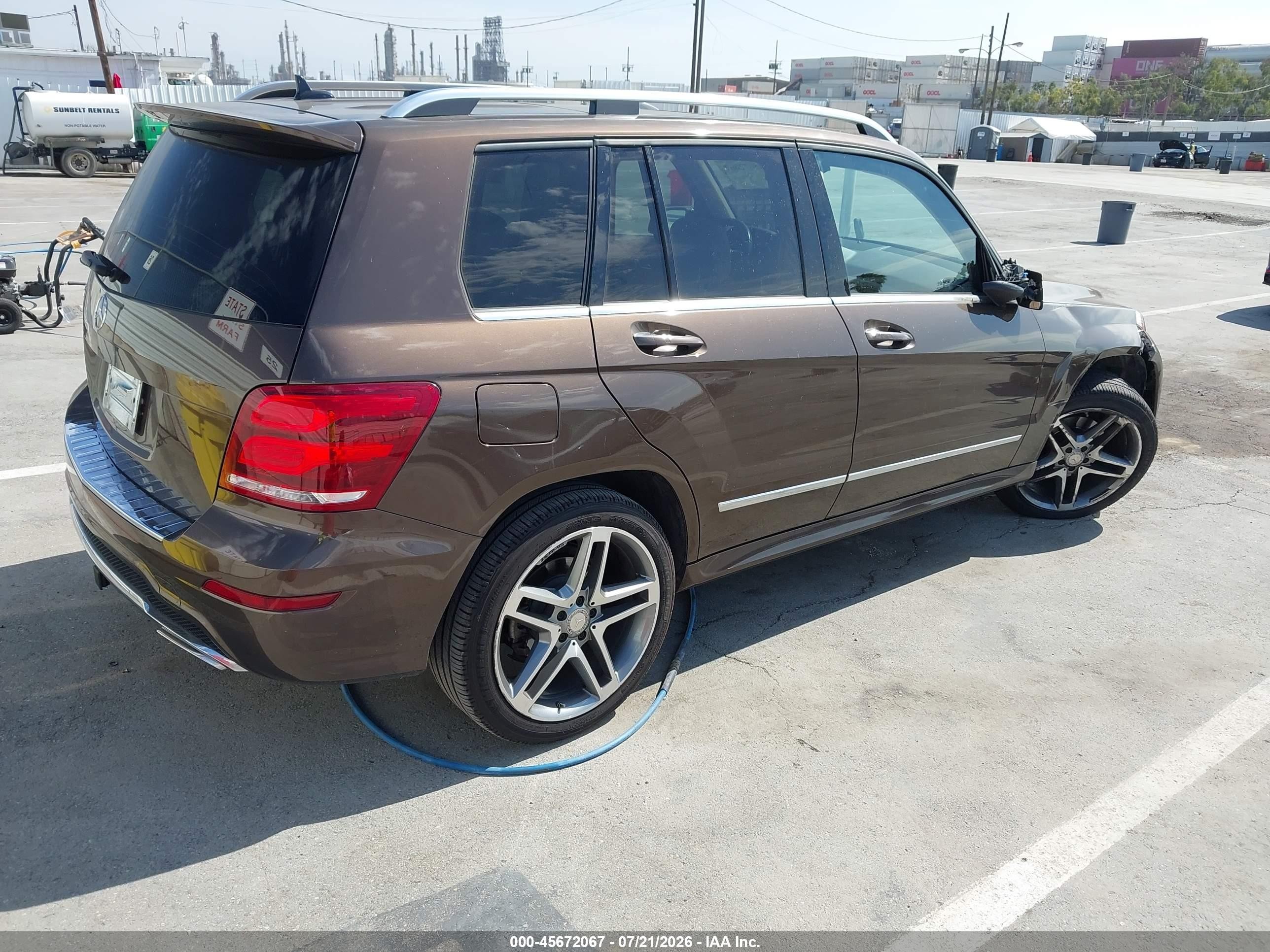 2015 Mercedes-benz Glk 350   Brown vin: WDCGG5HB6FG400667
