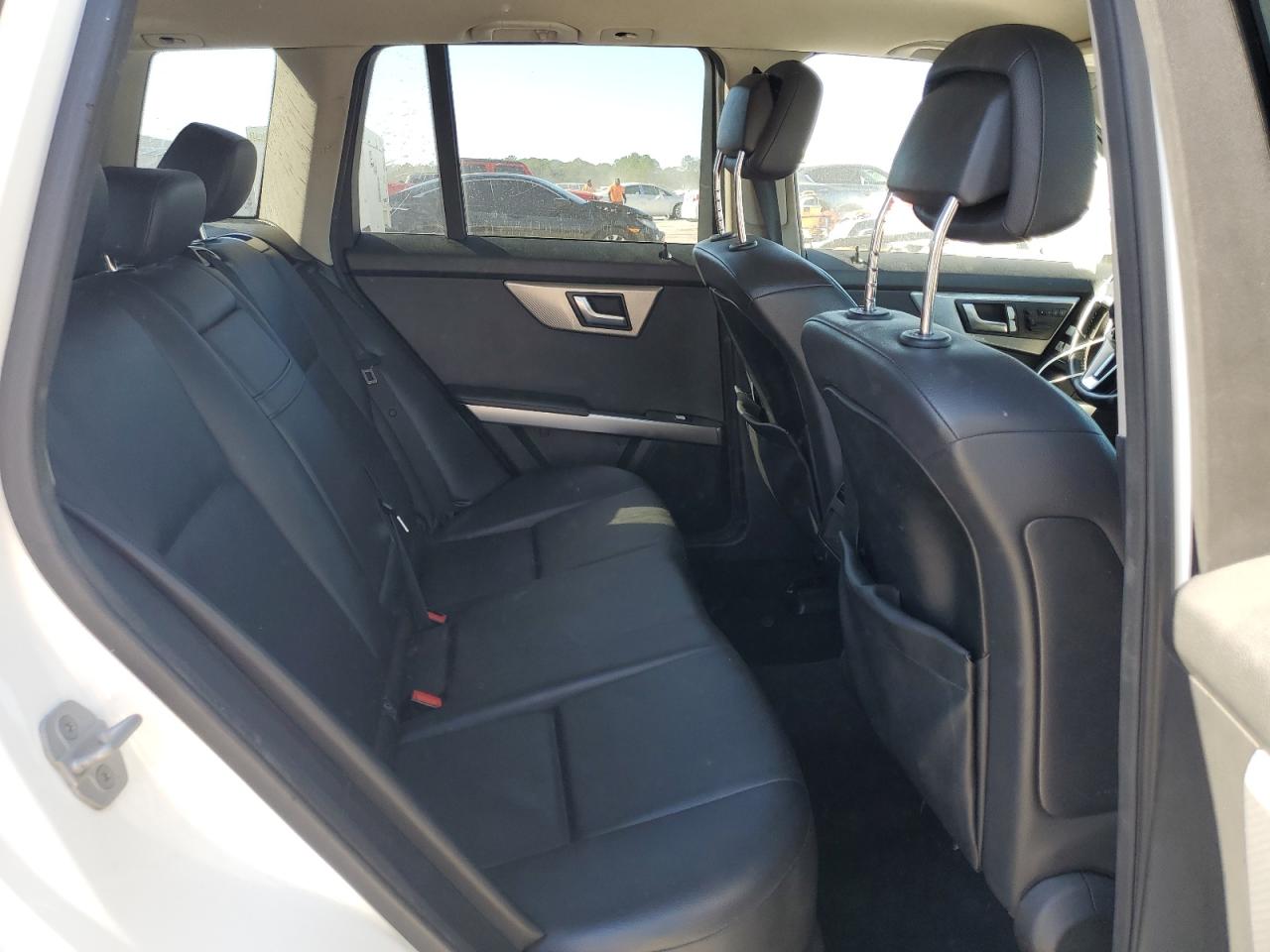2015 Mercedes-benz Glk 350 White vin: WDCGG5HB6FG438836