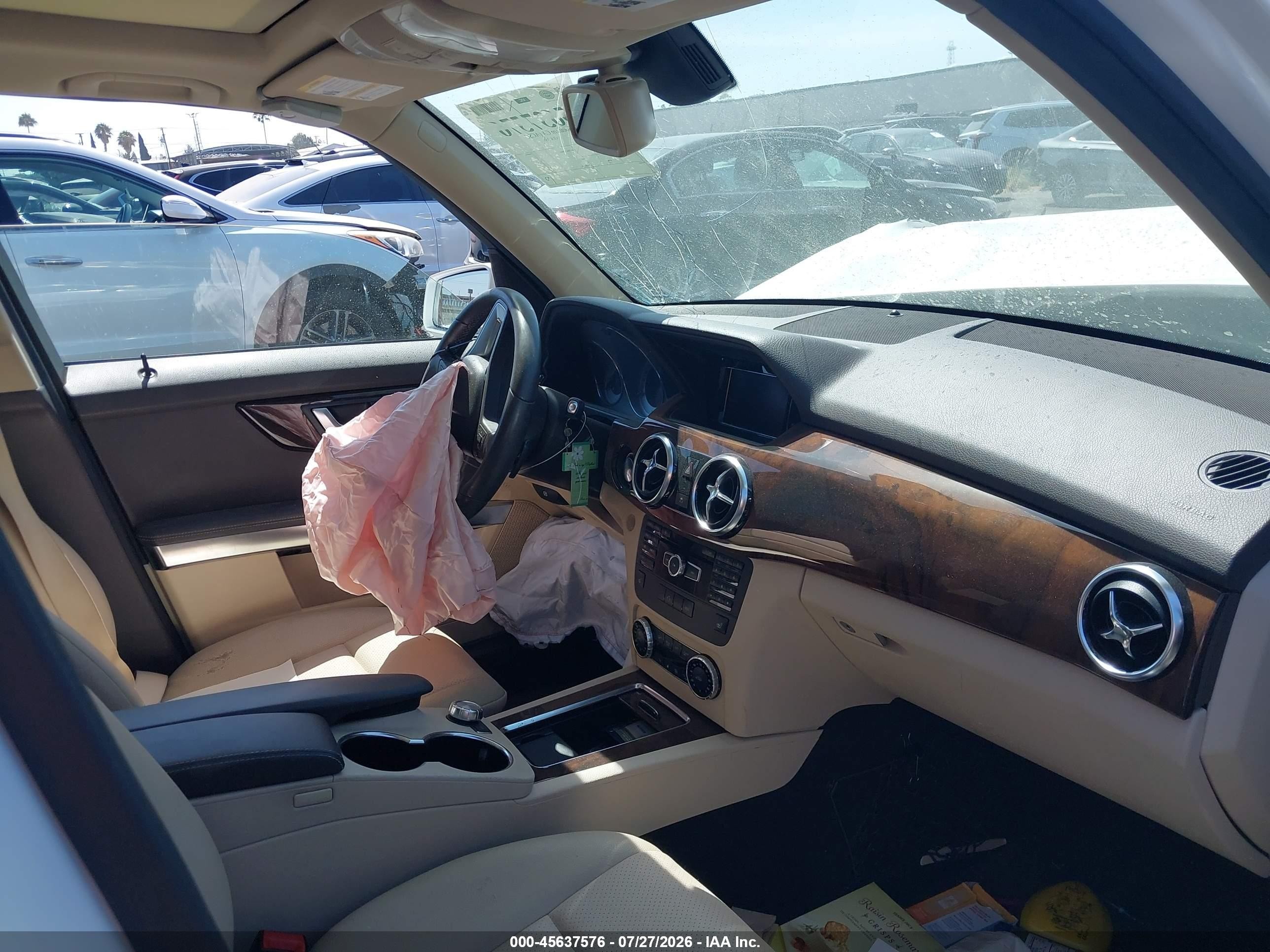 2013 Mercedes-benz Glk 350   Белый vin: WDCGG5HB7DG077470