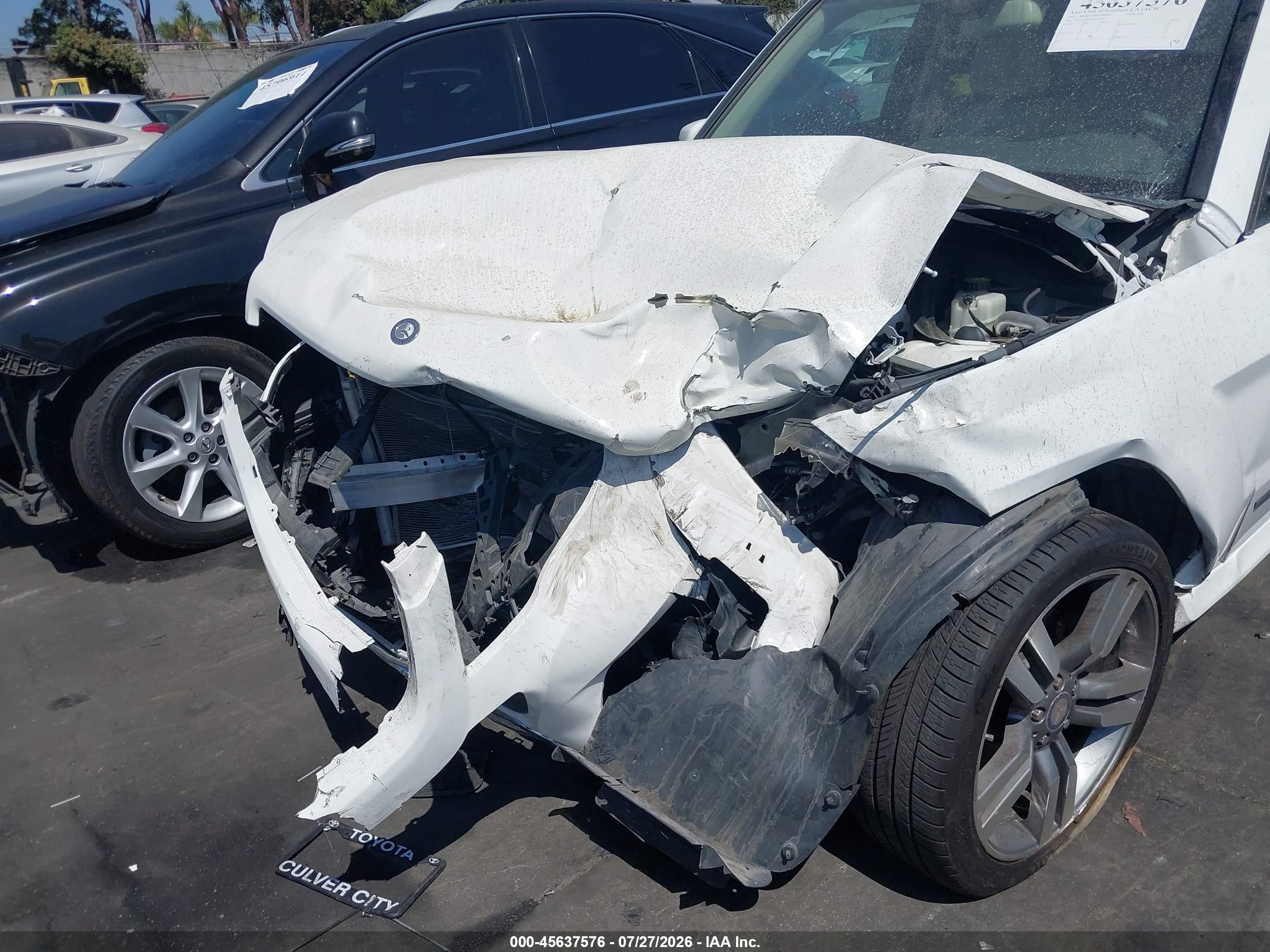 2013 Mercedes-benz Glk 350   Белый vin: WDCGG5HB7DG077470