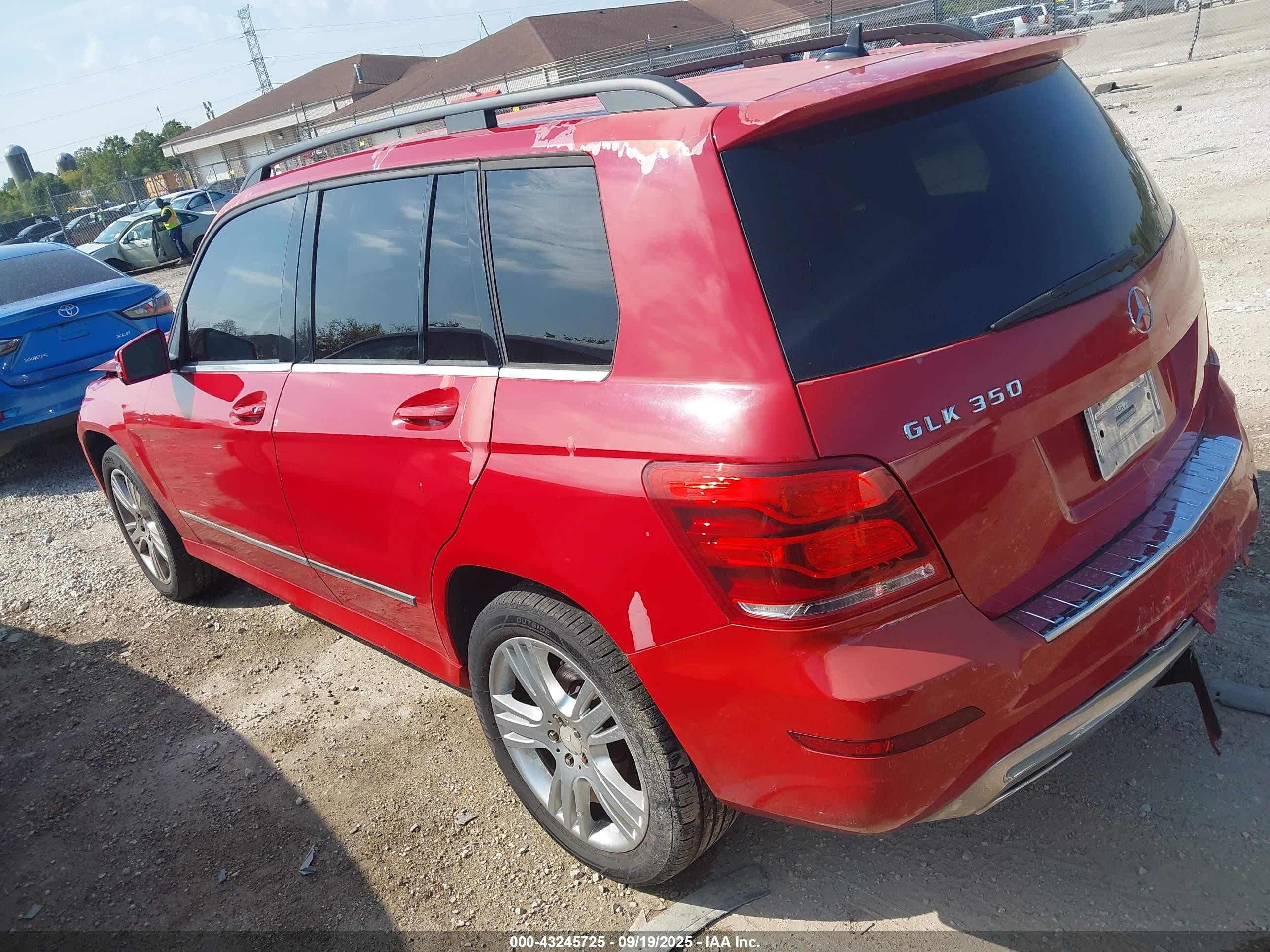 2013 Mercedes-benz Glk 350   Red vin: WDCGG5HB7DG129101