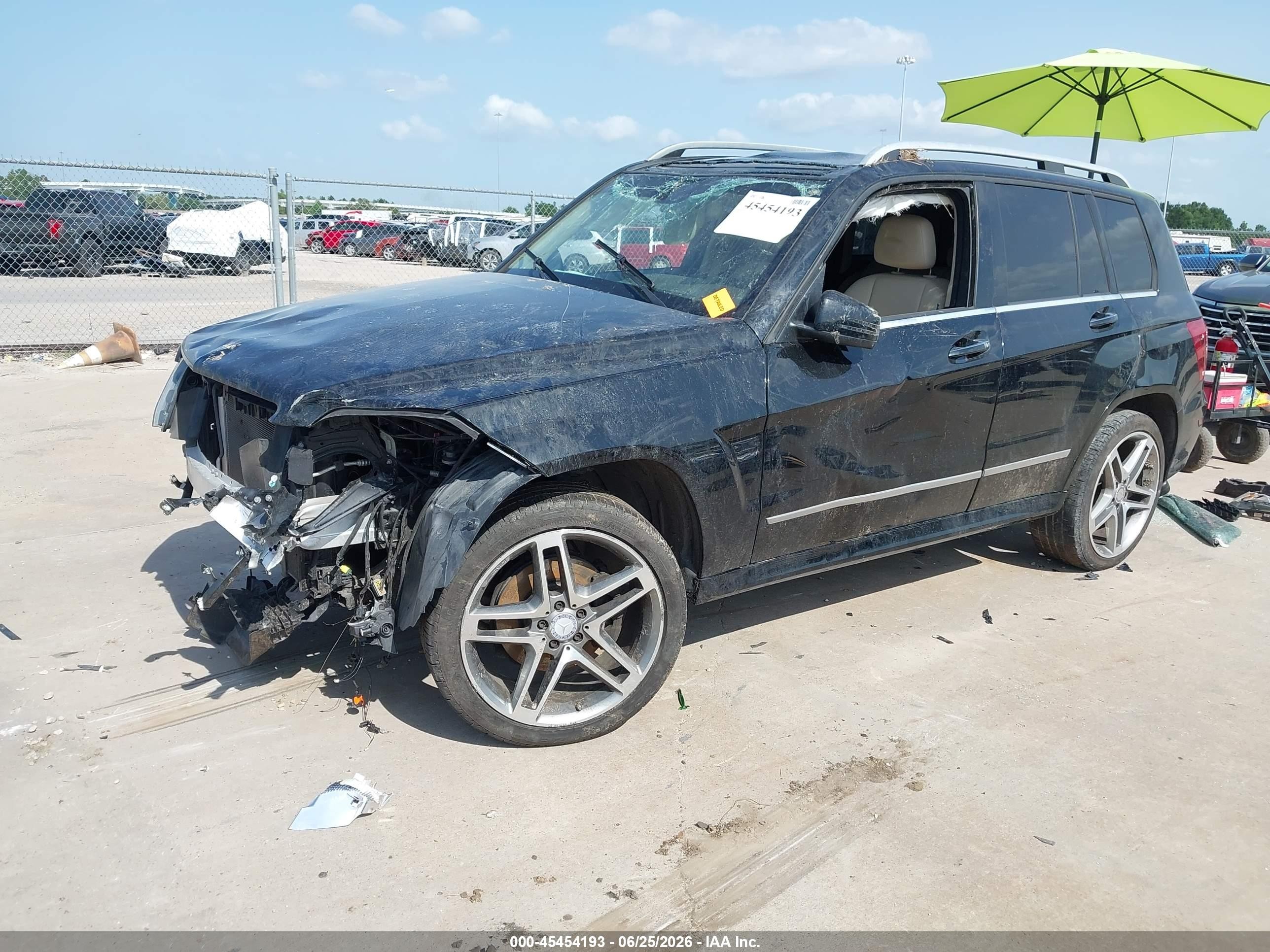 2014 Mercedes-benz Glk 350   Black vin: WDCGG5HB7EG178395