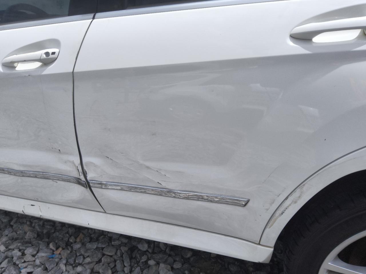 2014 Mercedes-benz Glk 350 White vin: WDCGG5HB7EG316758 Damage: Left Rear Door, Severe Damage, Replacement Required