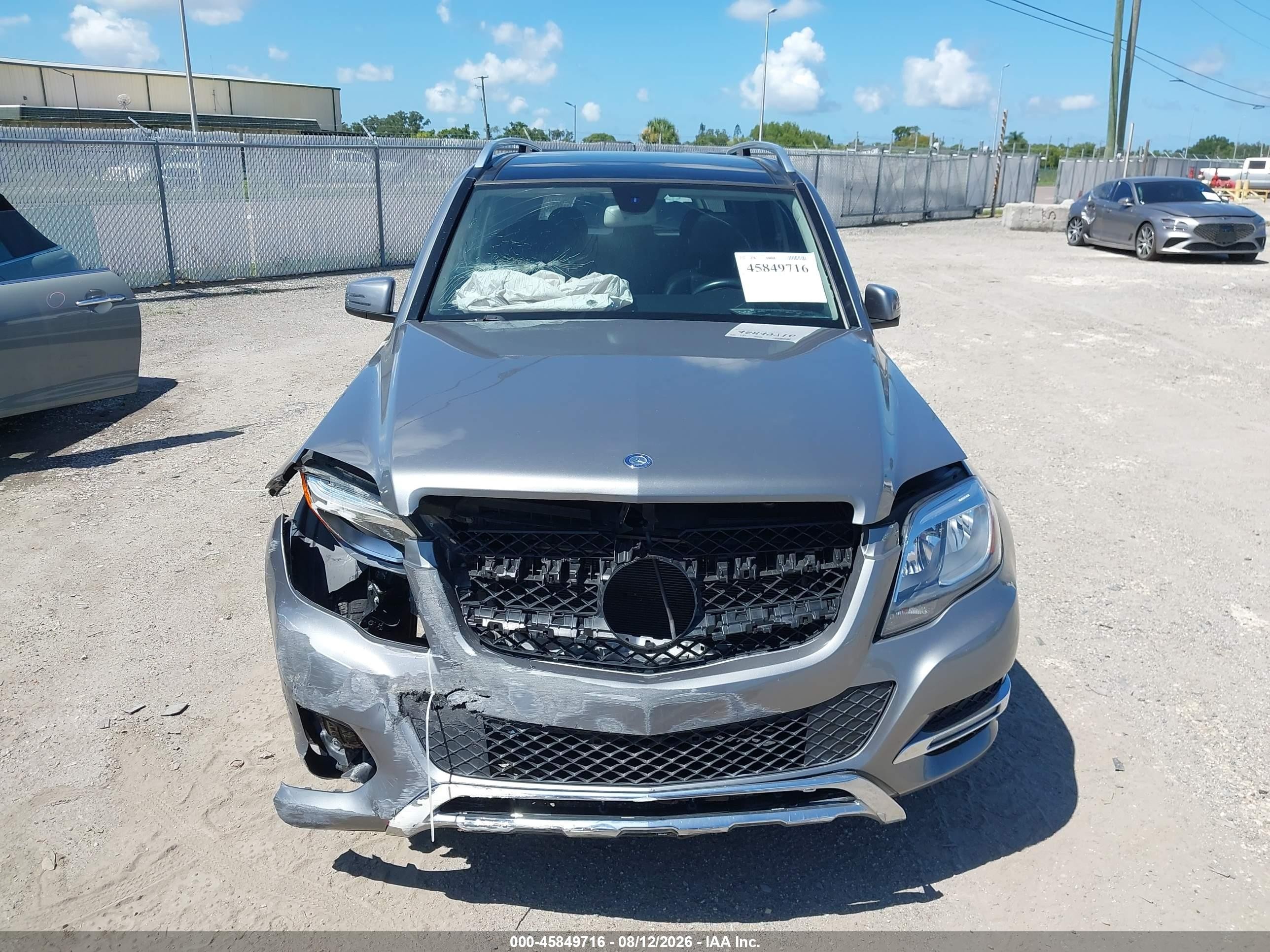 2014 Mercedes-benz Glk 350   Silver vin: WDCGG5HB7EG322088