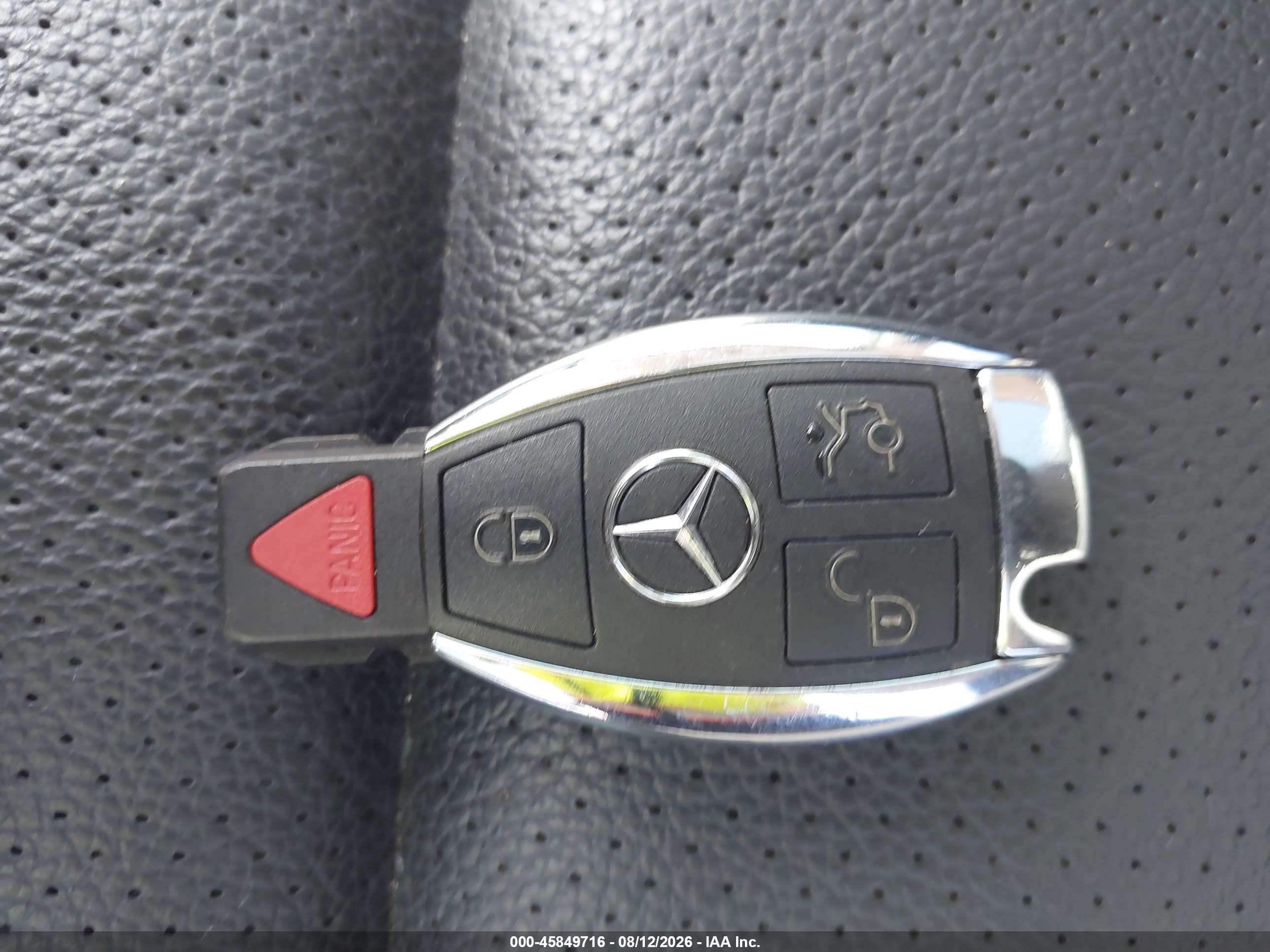 2014 Mercedes-benz Glk 350   Silver vin: WDCGG5HB7EG322088