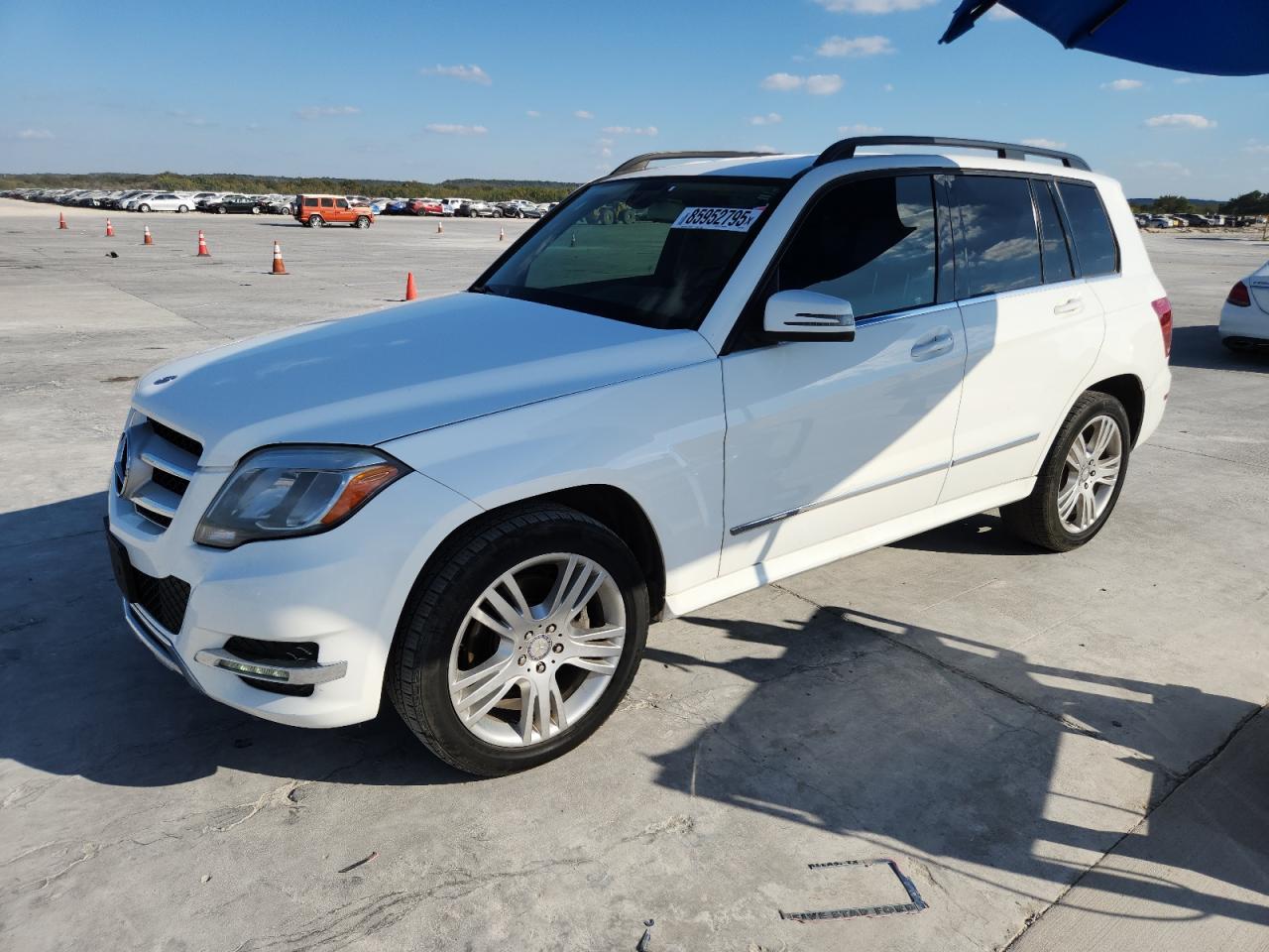 2015 Mercedes-benz Glk 350 White vin: WDCGG5HB7FG346523