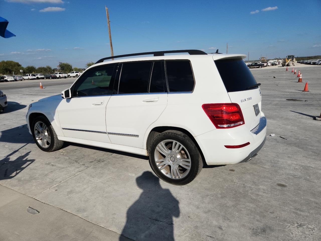 2015 Mercedes-benz Glk 350 White vin: WDCGG5HB7FG346523