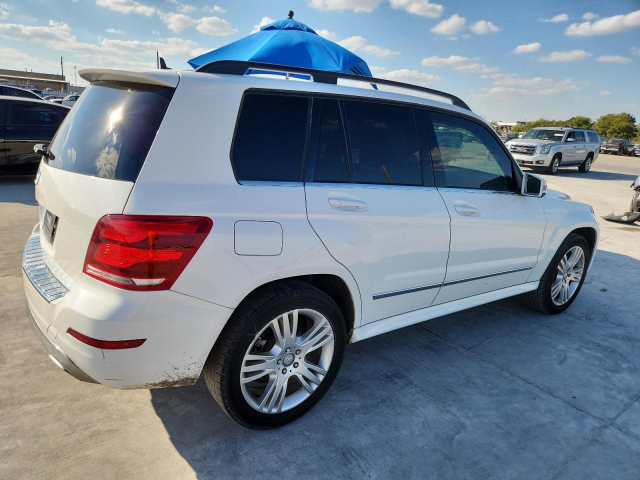 2015 Mercedes-benz Glk 350 White vin: WDCGG5HB7FG346523