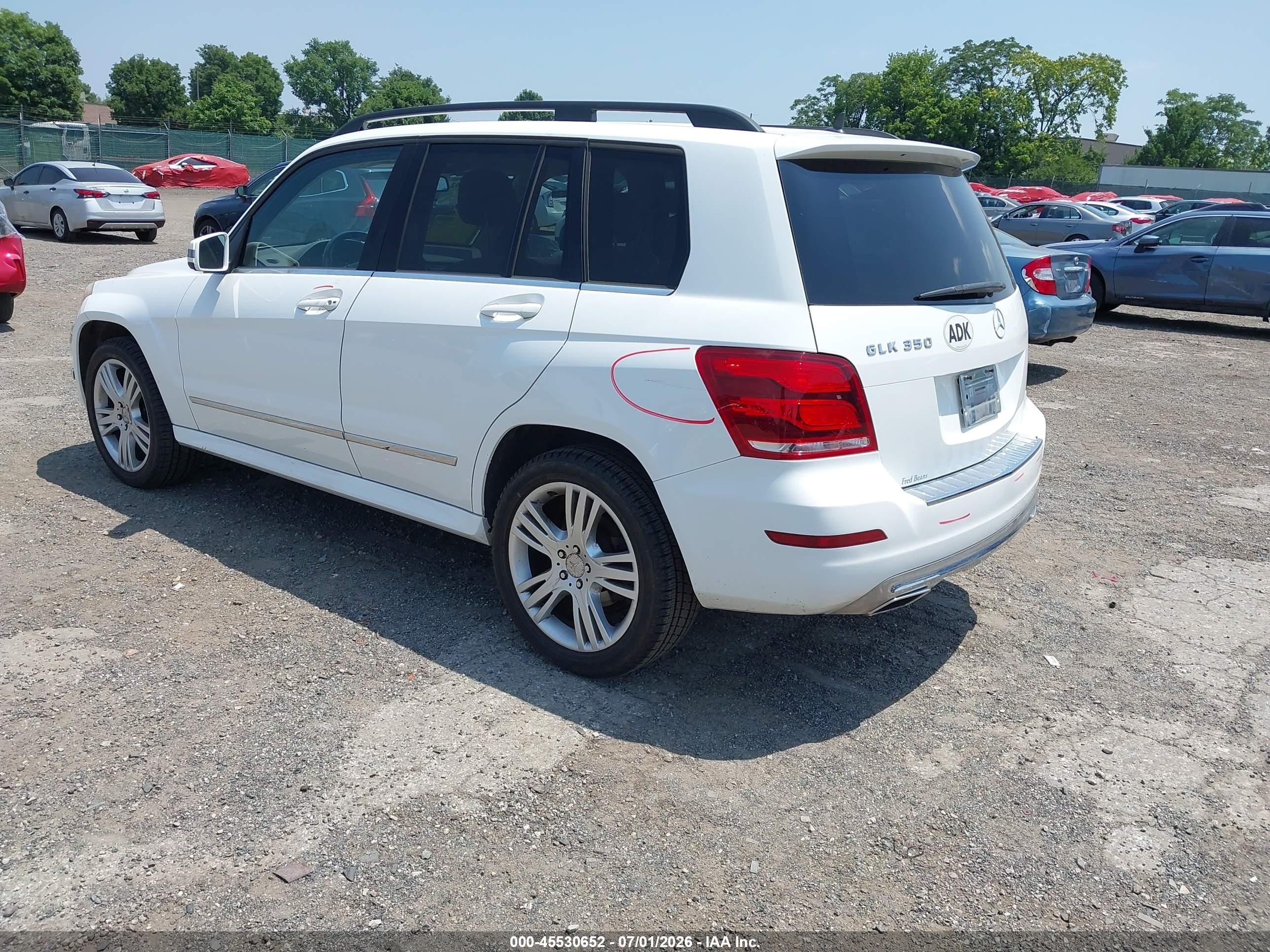 2014 Mercedes-benz Glk 350   White vin: WDCGG5HB8EG286329