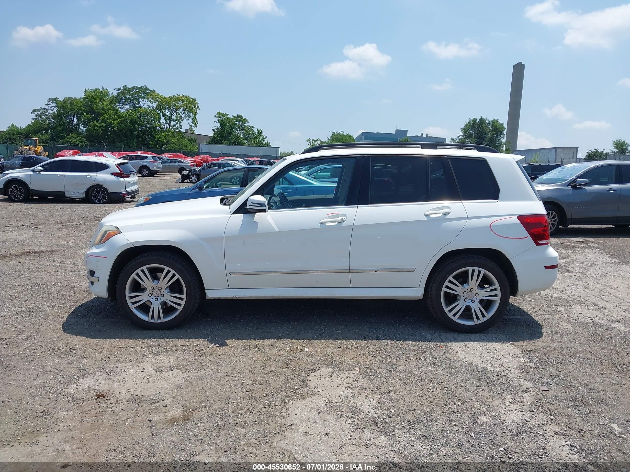 2014 Mercedes-benz Glk 350   White vin: WDCGG5HB8EG286329