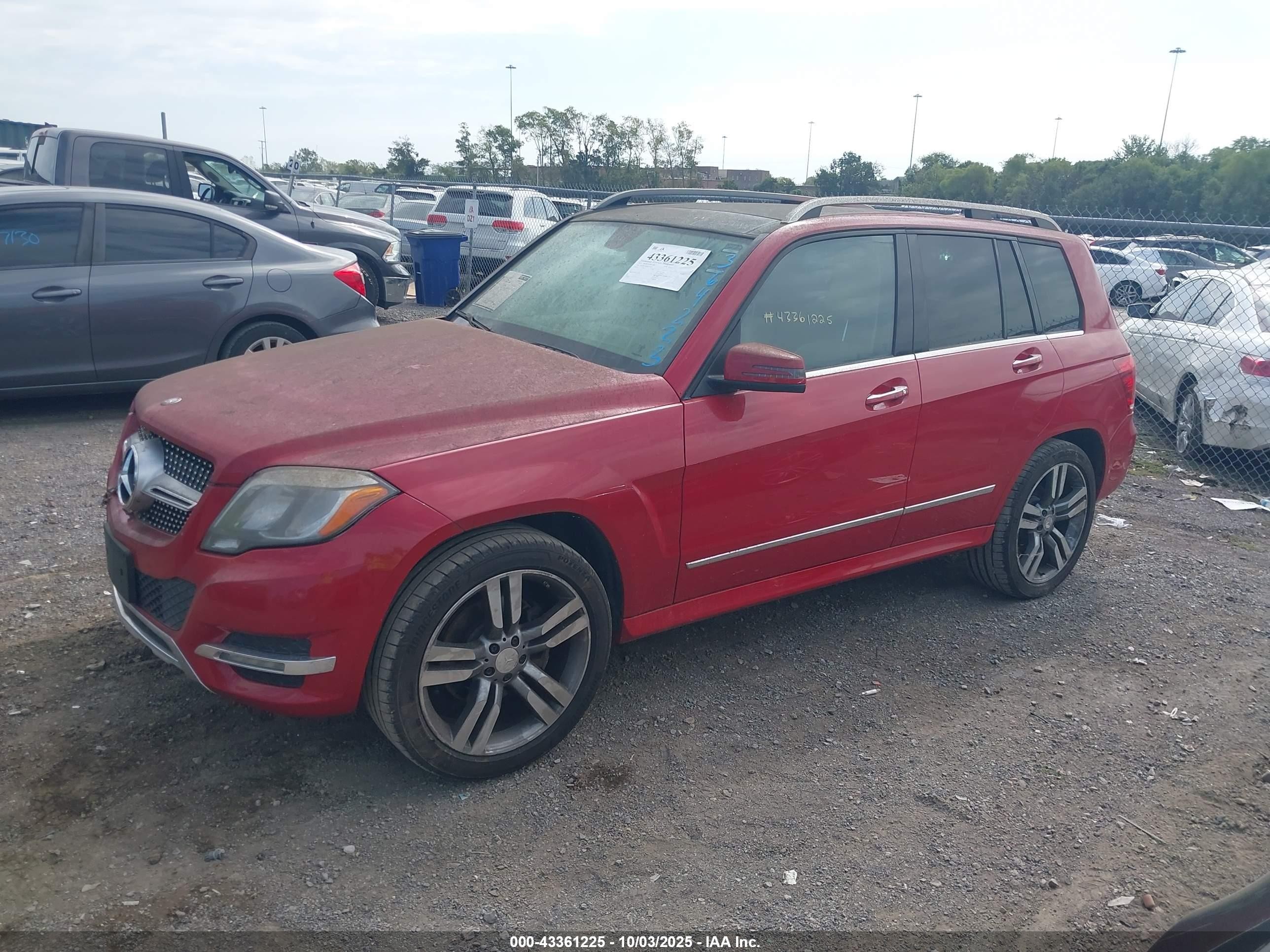 2015 Mercedes-benz Glk 350   Red vin: WDCGG5HB8FG364223