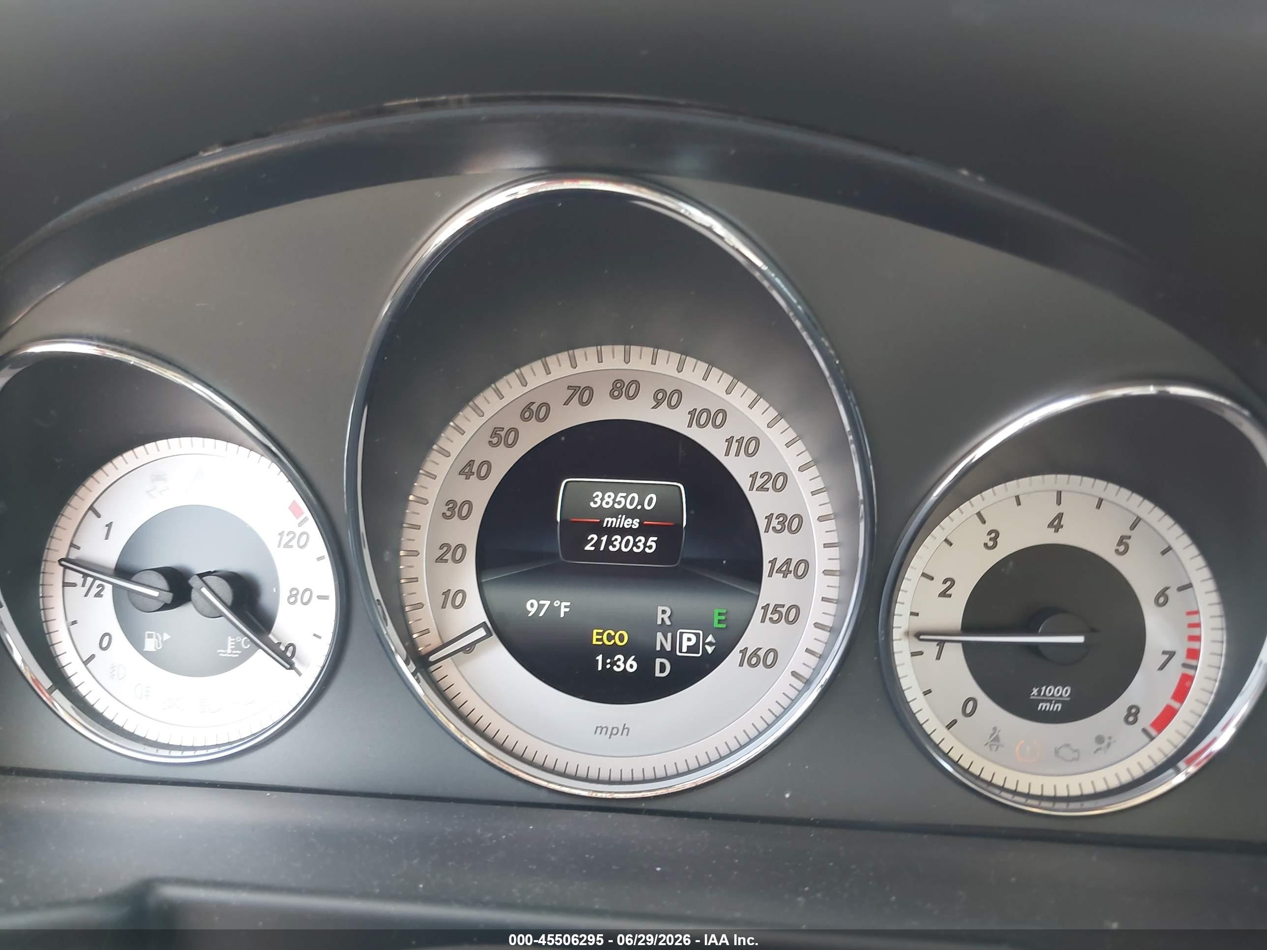 2014 Mercedes-benz Glk 350   Red vin: WDCGG5HB9EG158651