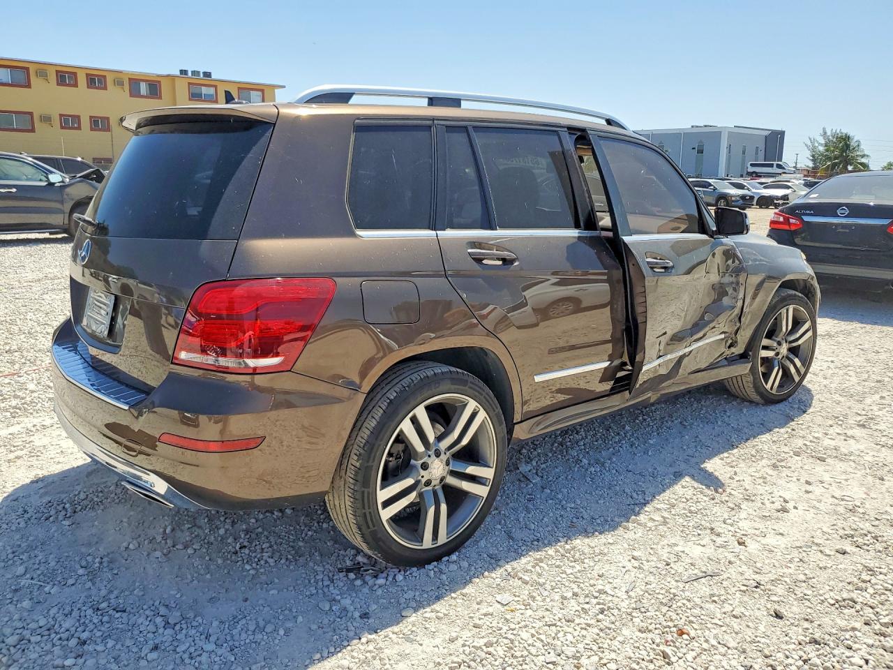 2014 Mercedes-benz Glk 350 Brown vin: WDCGG5HB9EG194209