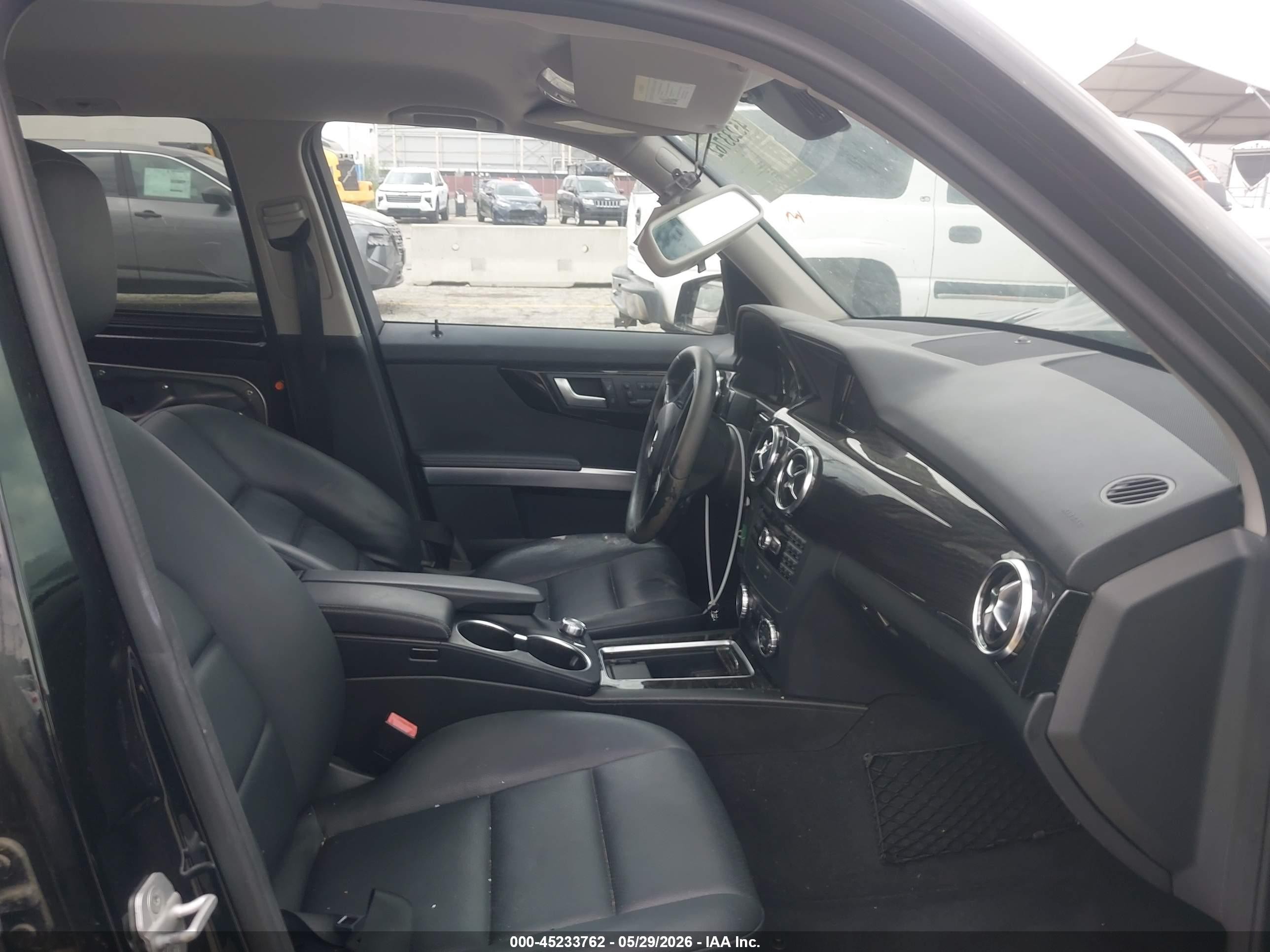 2015 Mercedes-benz Glk 350   Черный vin: WDCGG5HB9FG347253