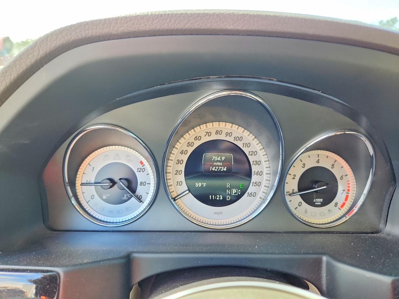 2015 Mercedes-benz Glk Белый vin: WDCGG5HB9FG374517