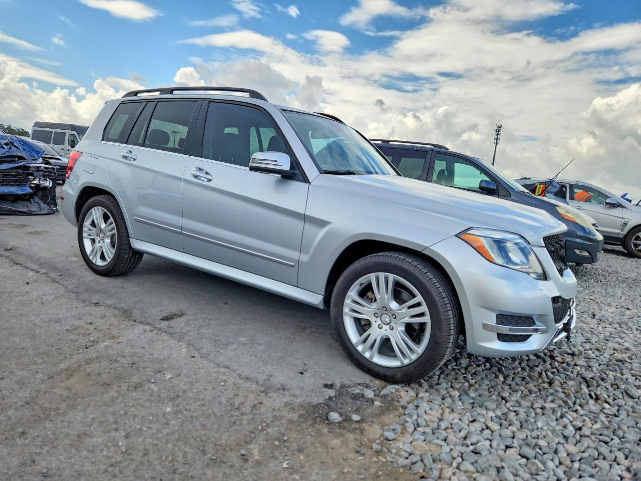 2015 Mercedes-benz Glk 350 Silver vin: WDCGG5HB9FG428687