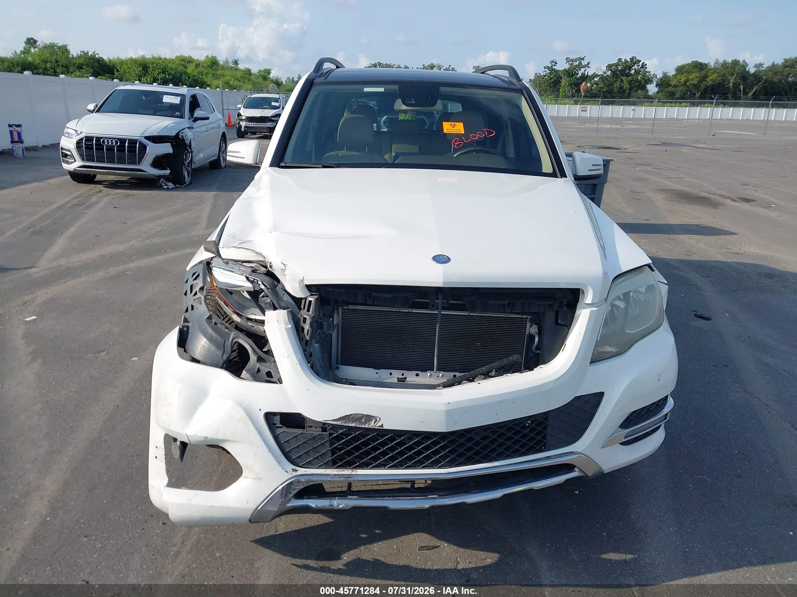 2015 Mercedes-benz Glk 350   White vin: WDCGG5HB9FG439494