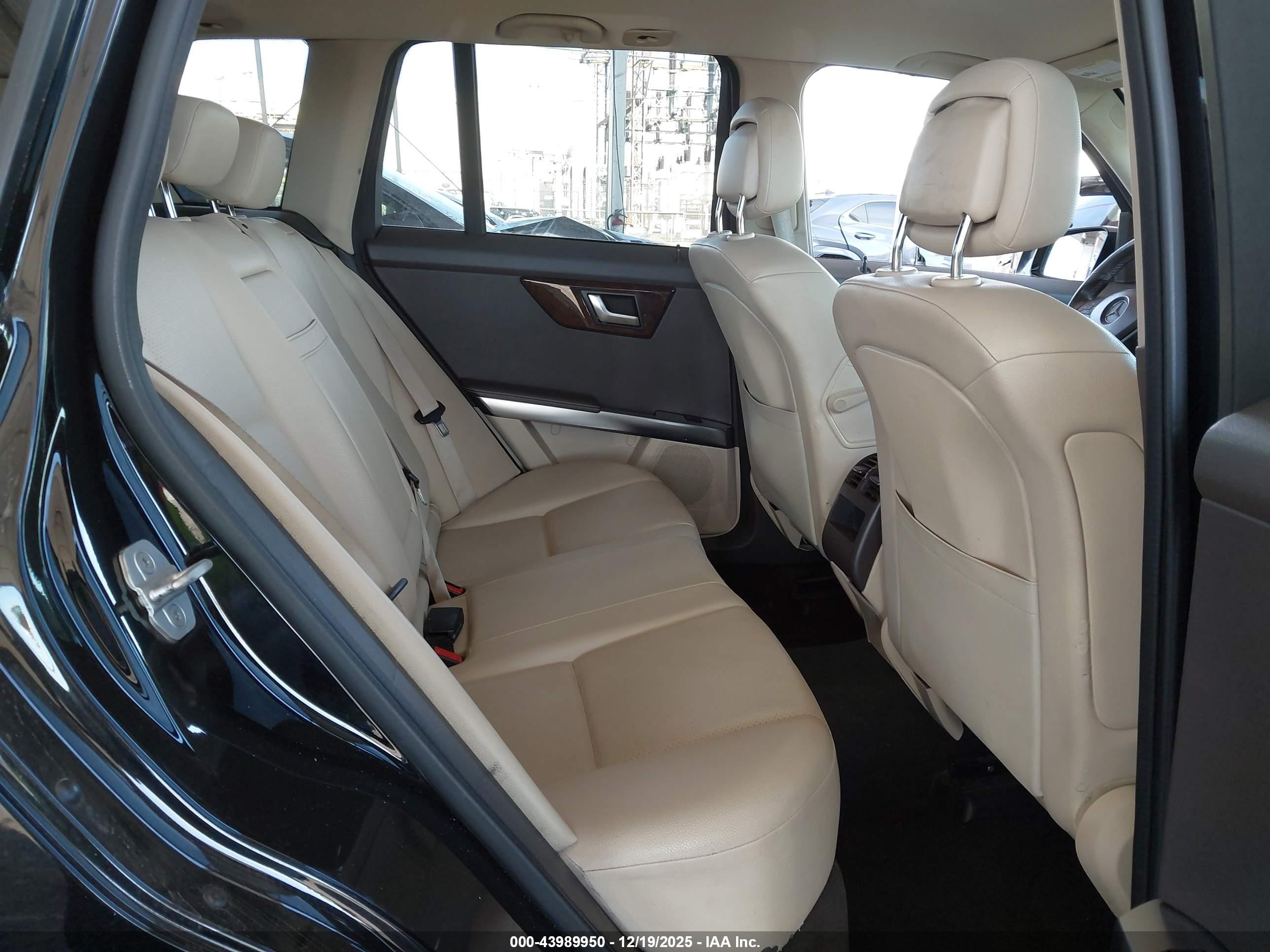 2013 Mercedes-benz Glk 350 Black vin: WDCGG5HBXDF979617