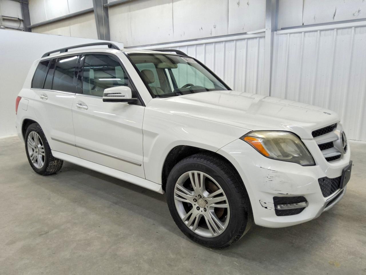 2013 Mercedes-benz Glk 350 White vin: WDCGG5HBXDG017733