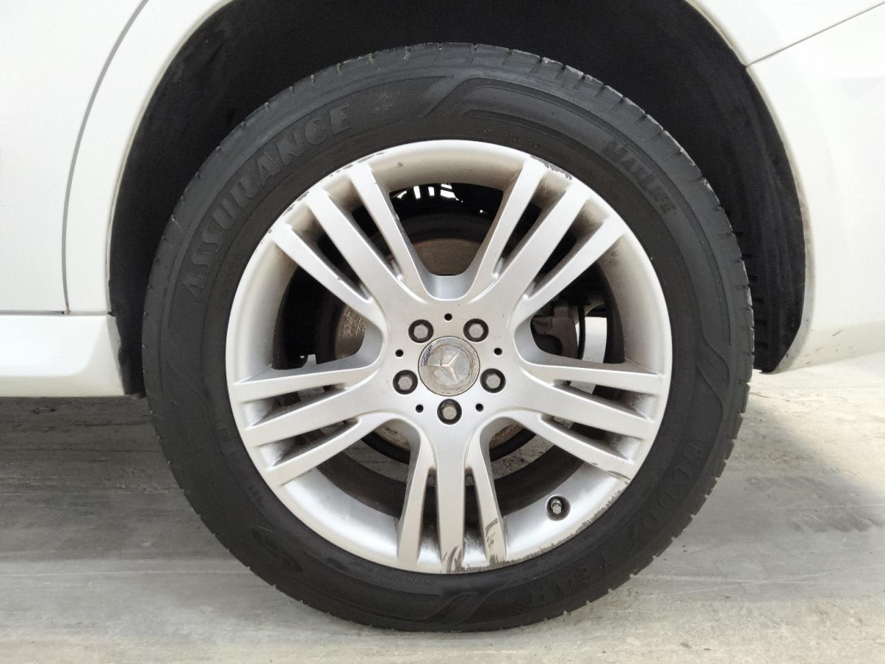 2013 Mercedes-benz Glk 350 White vin: WDCGG5HBXDG017733 Damage: Left Rear Wheel, Curb Rash, 11 To 12 Inches