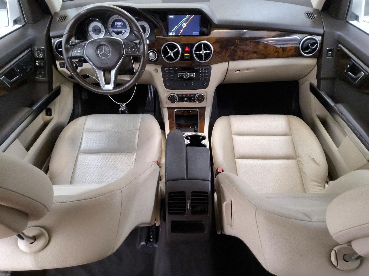 2013 Mercedes-benz Glk 350 White vin: WDCGG5HBXDG017733