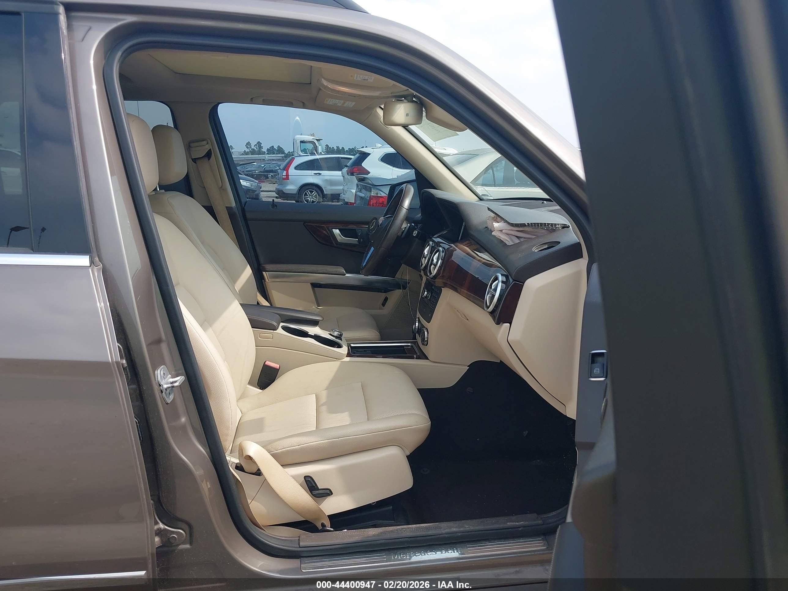 2013 Mercedes-benz Glk 350   Brown vin: WDCGG5HBXDG021121