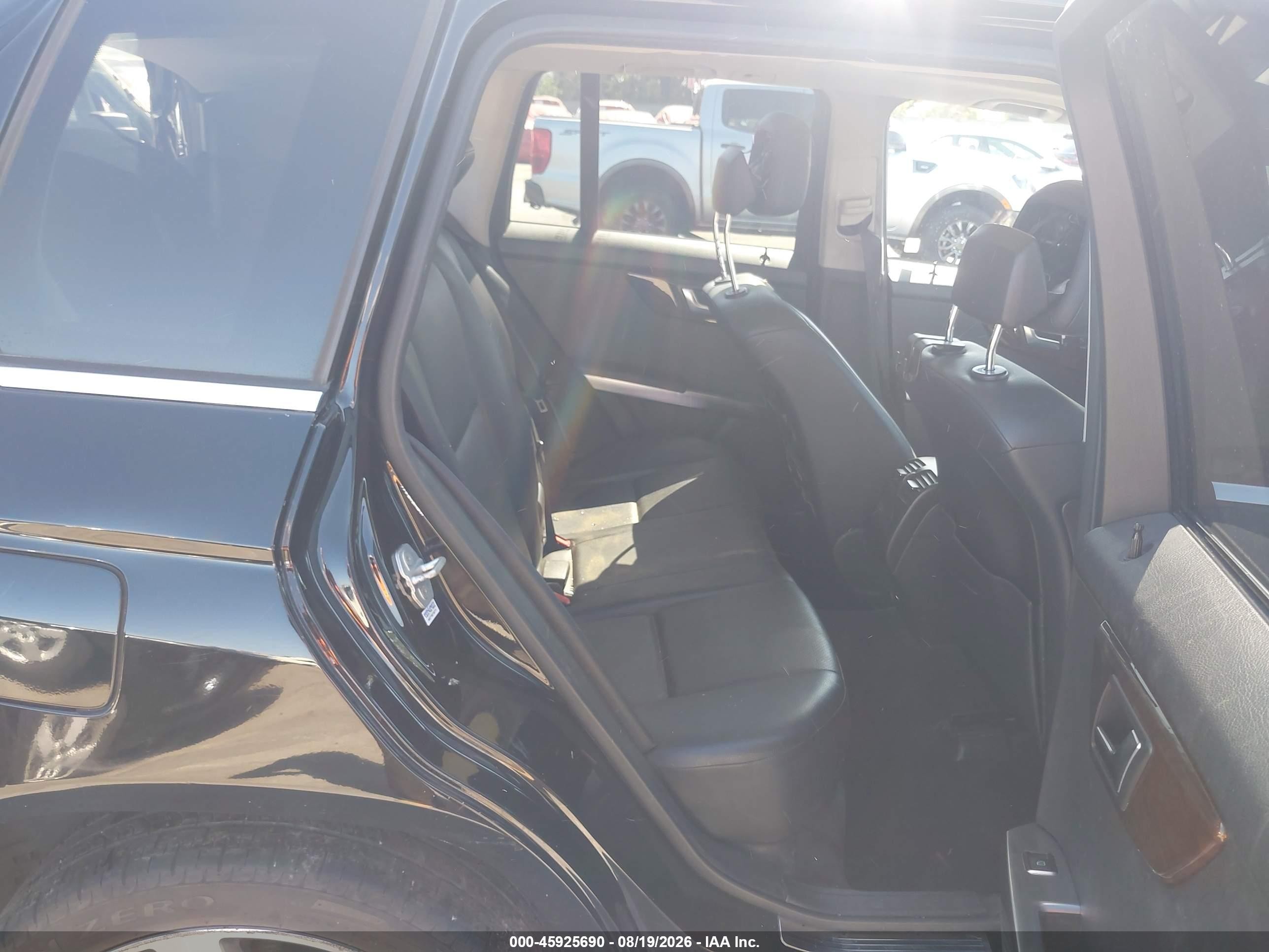 2013 Mercedes-benz Glk 350   Black vin: WDCGG5HBXDG026173